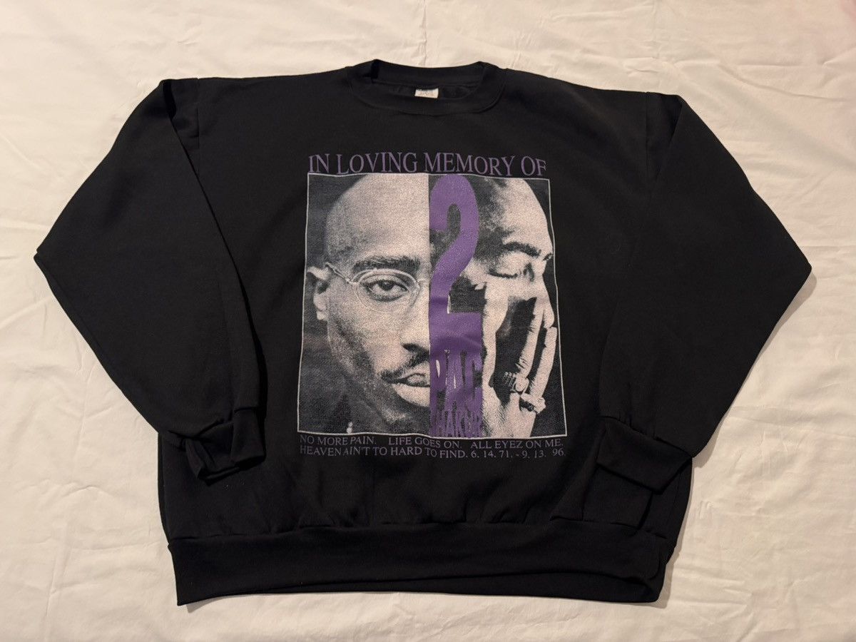 Other 1996 XL “IN LOVING MEMORY OF 2PAC SHAKUR” CREWNECK Size US XL / EU 56 / 4 - 1 Thumbnail