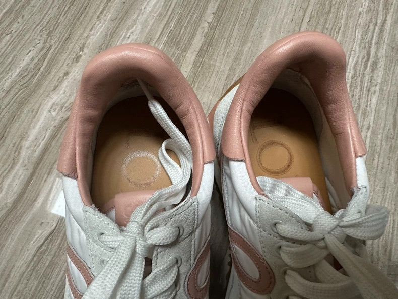 Loewe LOEWE Classic women's sneakers Size US 5.5 / IT 35.5 - 7 Thumbnail