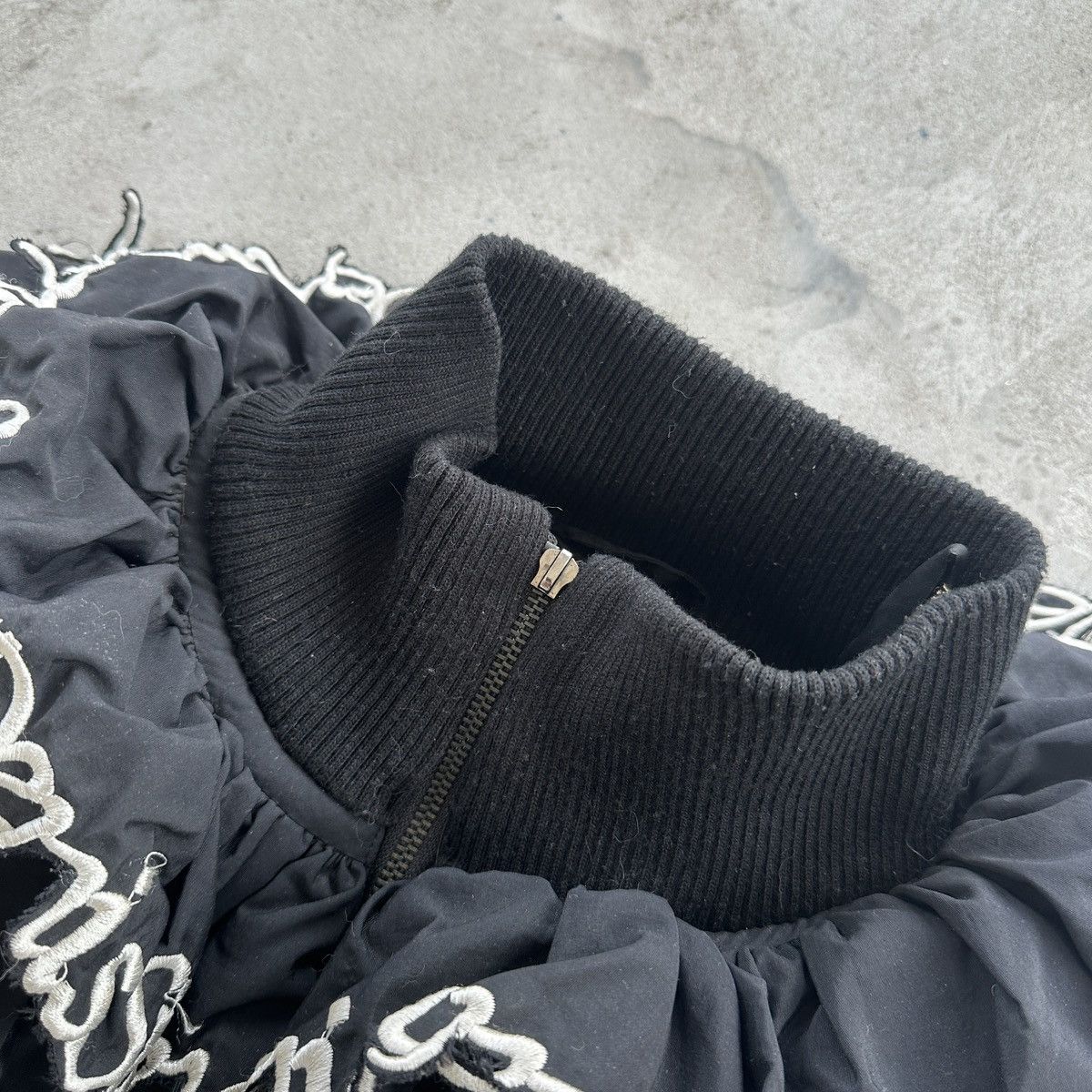Denis Simachev Vintage Denis Simachev Cropped Puffer Jacket Lush Neck Size L Size L / US 10 / IT 46 - 9 Thumbnail