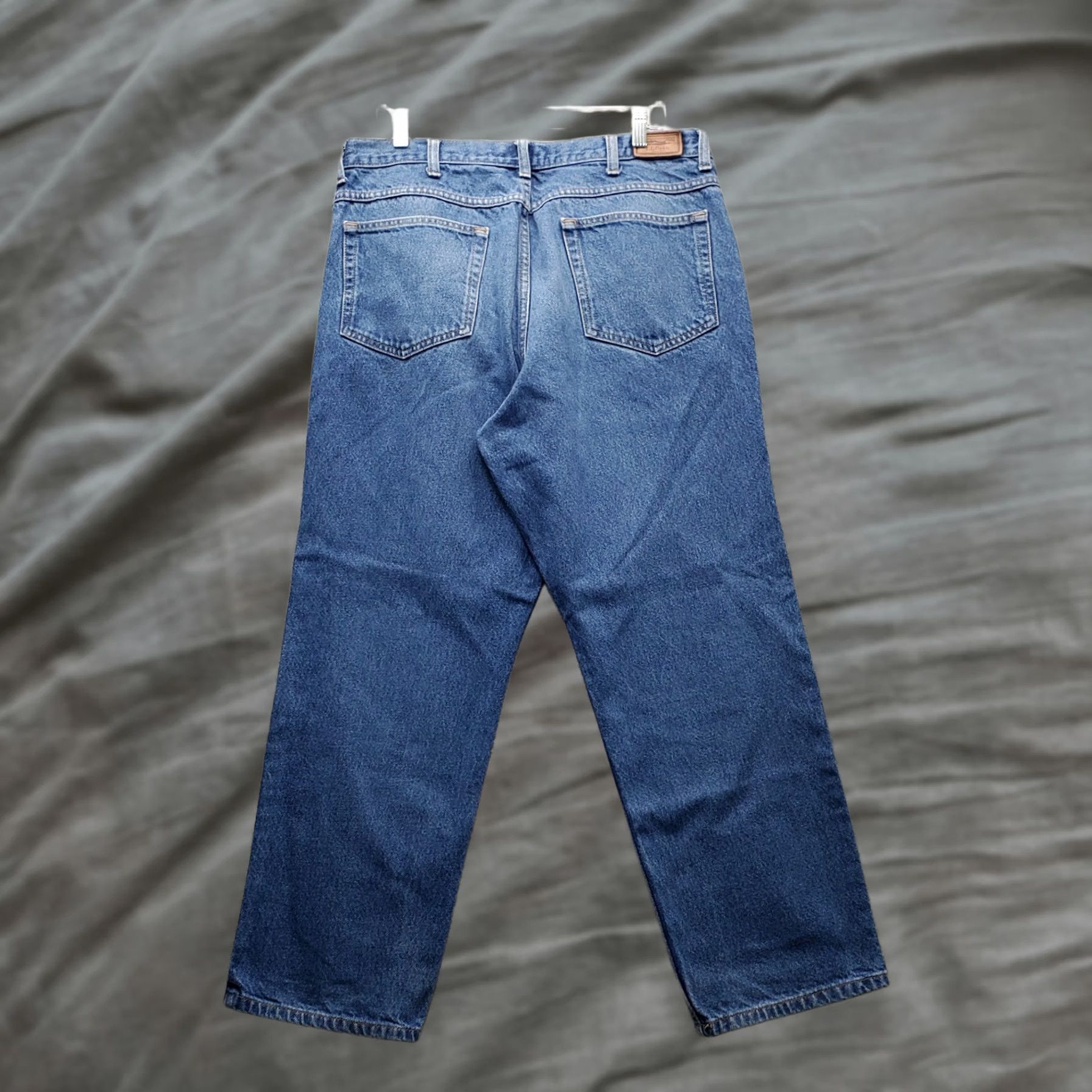 Vintage L.L. Bean Mens Jeans 38x29 Blue Denim Straight Classic Fit Stonewash 5-Pocket Zip Button Size US 38 / EU 54 - 1 Thumbnail