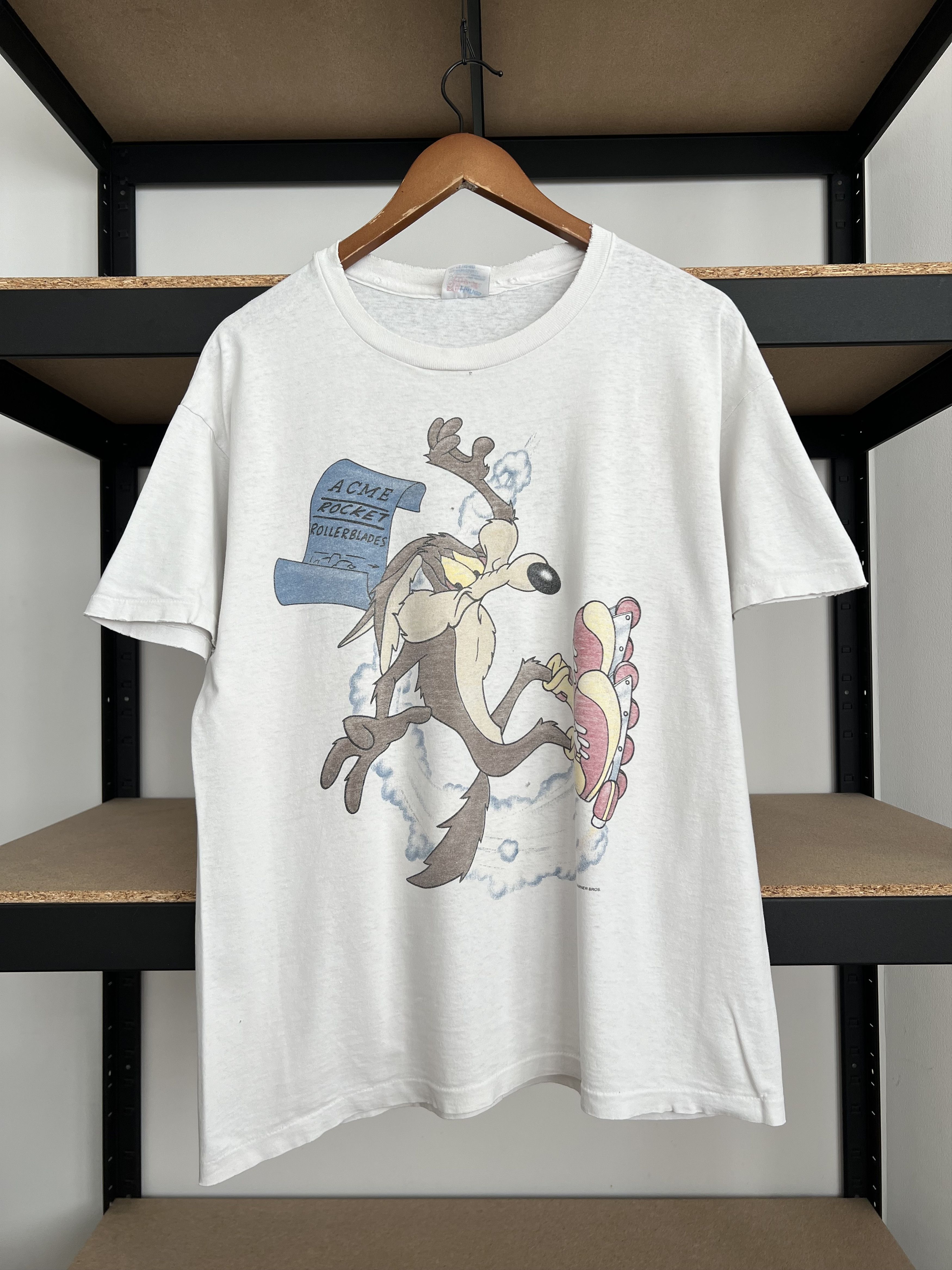 Cartoon Network Vintage 1995 Wile E. Coyote Warner Bros Thrashed T-shirt Size US L / EU 52-54 / 3 - 1 Thumbnail