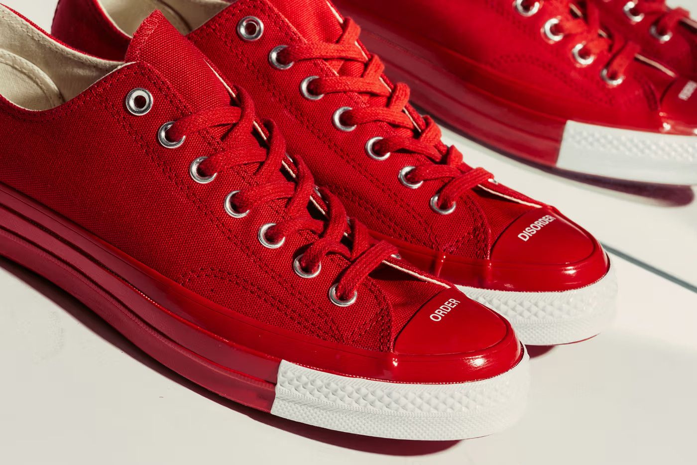 Converse × Undercover 💚 2018 Undercover x Converse Chuck 70 OX Racing Red Size US 12 / EU 45 - 3 Thumbnail