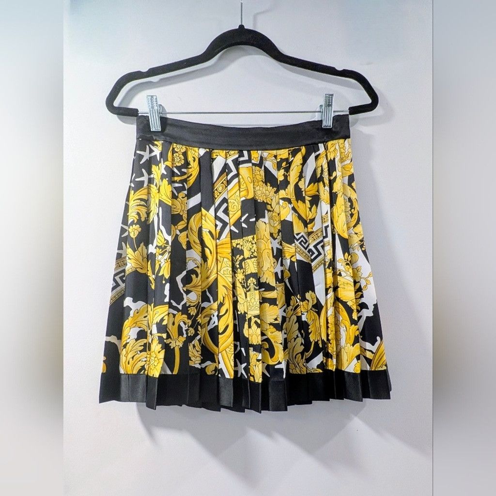 Versace Versace Iconic Baroque Print Pleated Silk Skirt Size 28" / US 6 / IT 42 - 6 Thumbnail