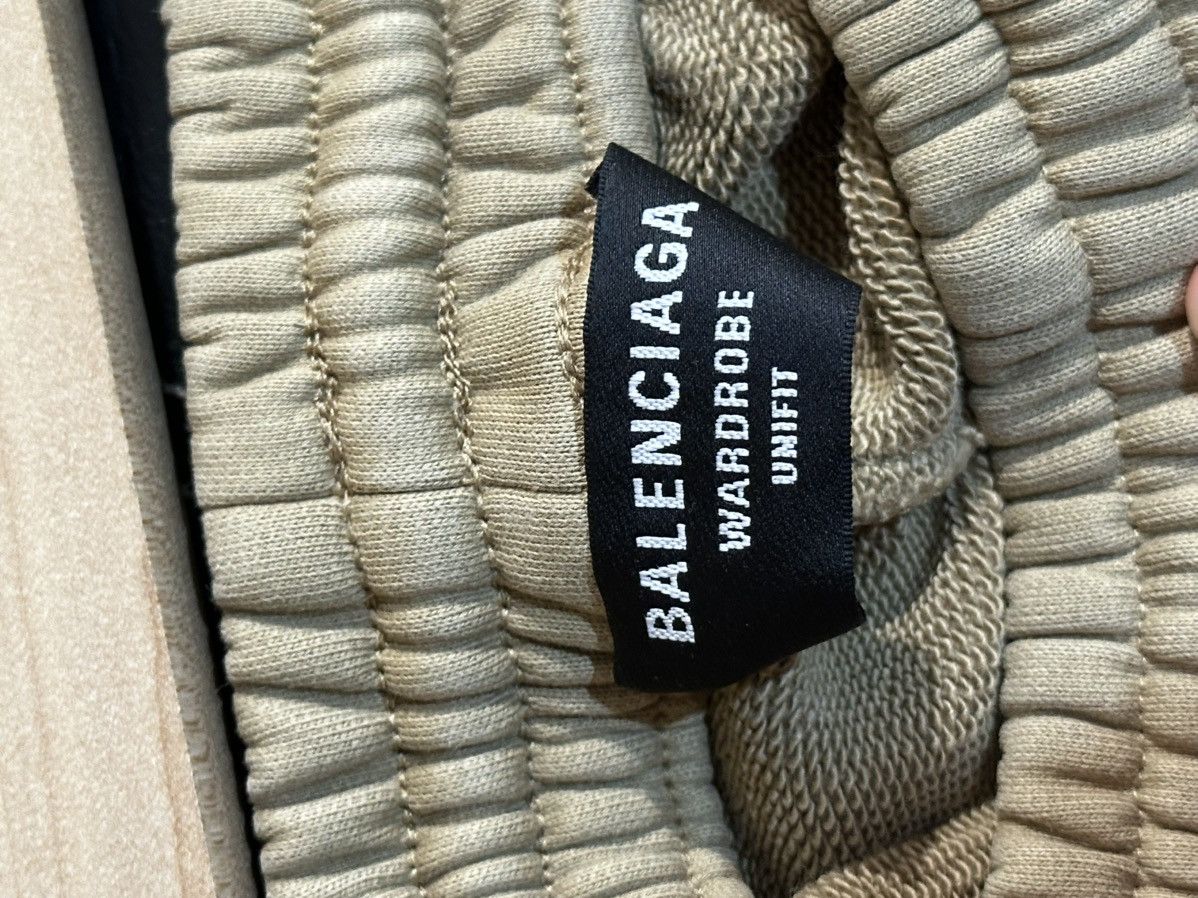 Balenciaga balenciaga logo shorts Size US 31 - 4 Thumbnail