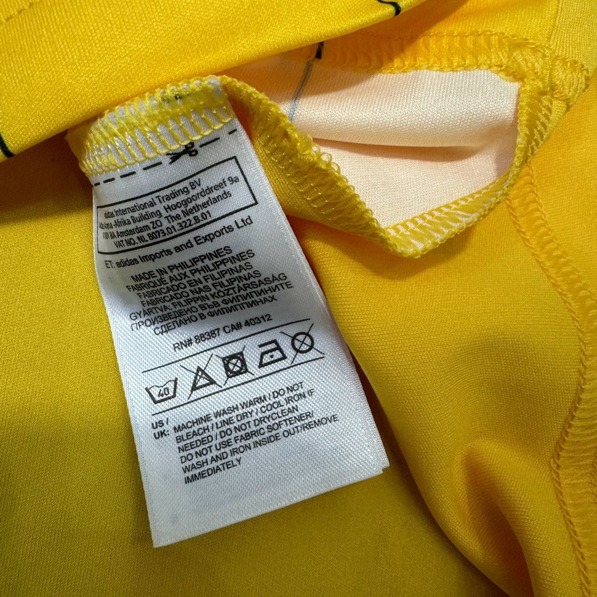 Adidas FC Metalist Kharkiv 13/14 home shirt Size US M / EU 48-50 / 2 - 6 Thumbnail