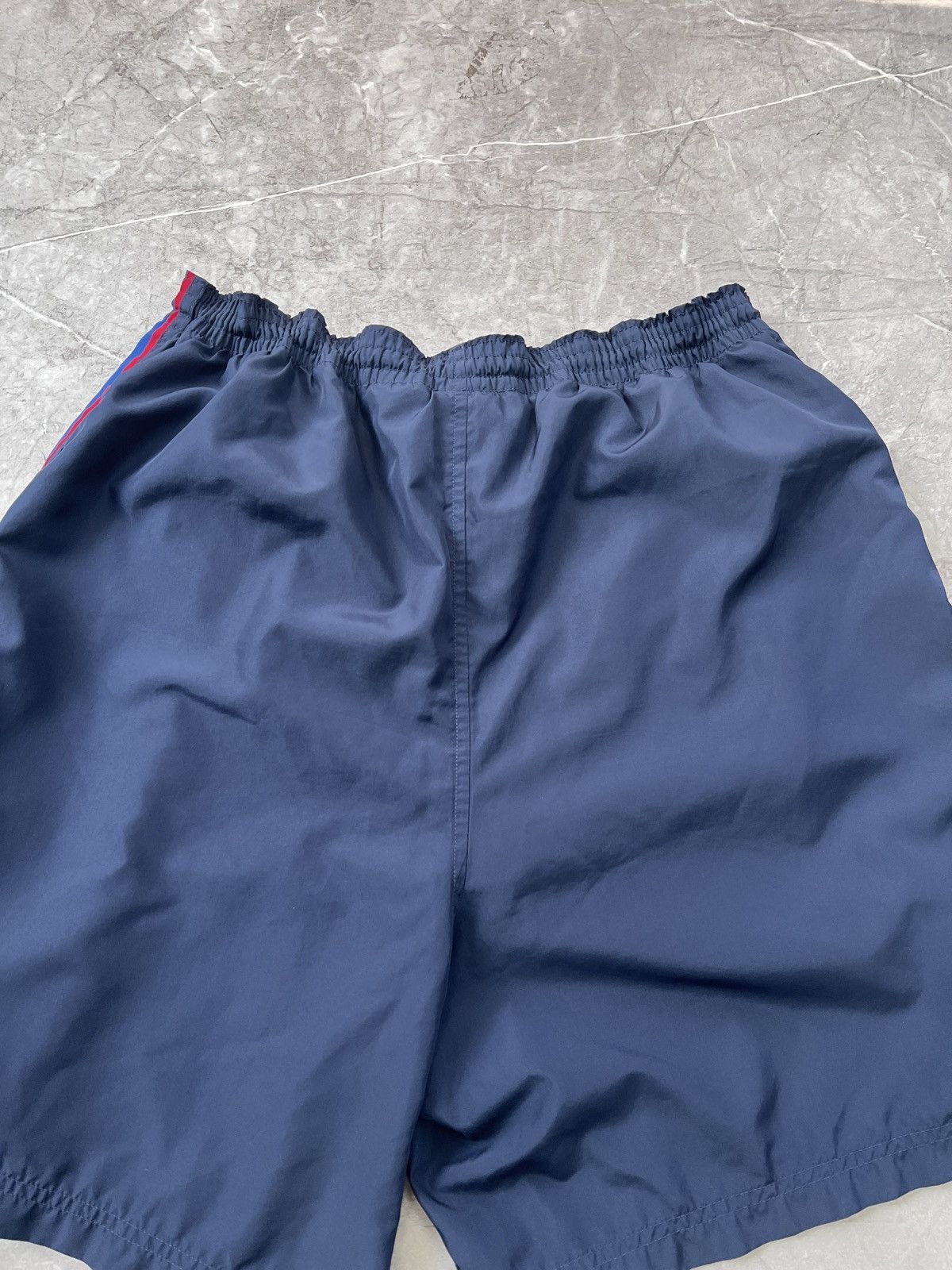 Nike Vintage Nike Fc Barcelona old school retro shorts Y2K Size US 36 / EU 52 - 10 Thumbnail