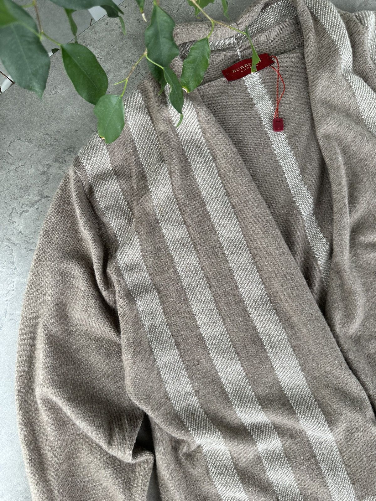 Burberry Burberry Vintage Cardigan Size M / US 6-8 / IT 42-44 - 3 Thumbnail