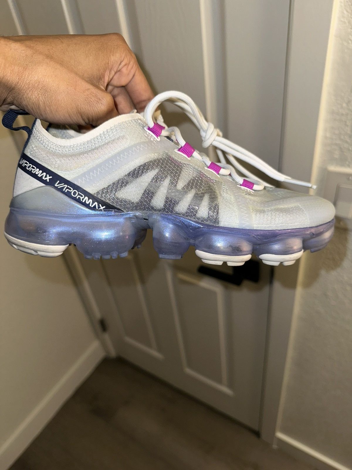 Nike Womens Nike Vapormax Size US 6 / IT 36 - 2 Thumbnail