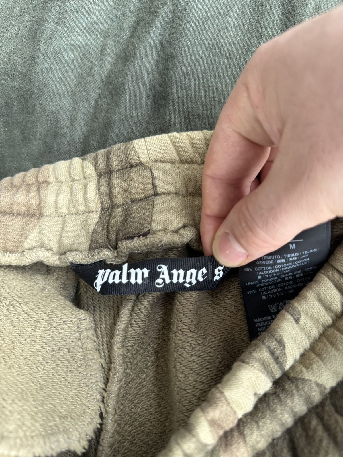 Palm Angels Palm Angels camouflage sweat shorts Size US 34 / EU 50 - 8 Thumbnail