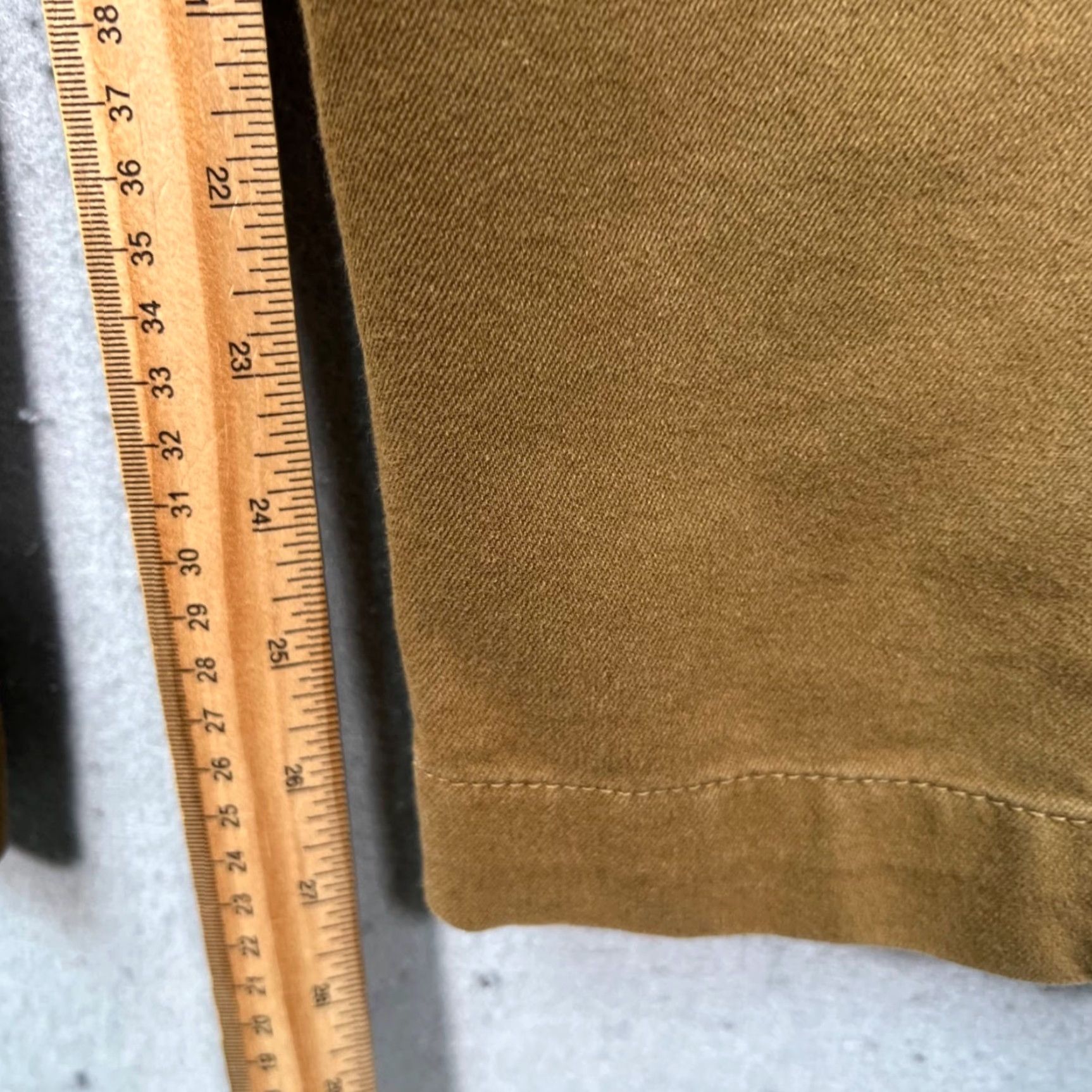 Banana Republic Banana Republic Mens 31 x 28 Brown Mason Athletic Tapered Khaki Chino Pants Shirt? Size US 31 - 7 Thumbnail