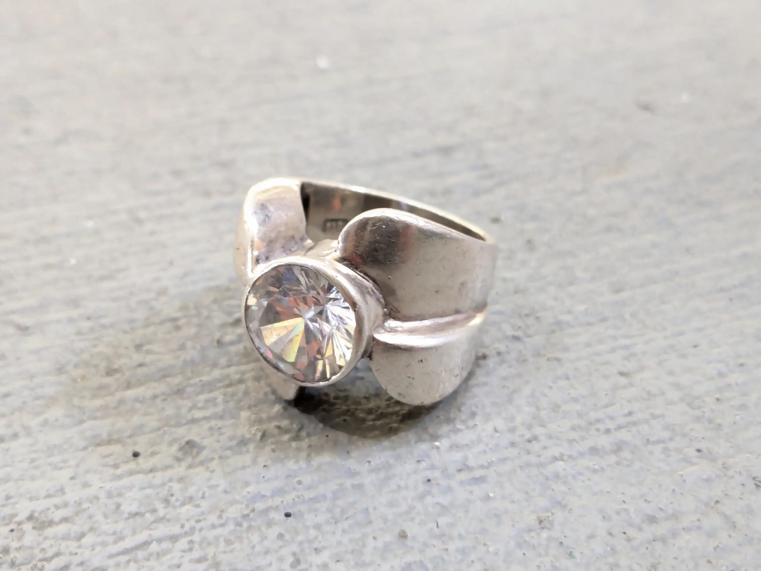 Sterling Silver Vintage Sterling Silver Ring 6 CZ Round Asymmetrical Size ONE SIZE - 1 Thumbnail