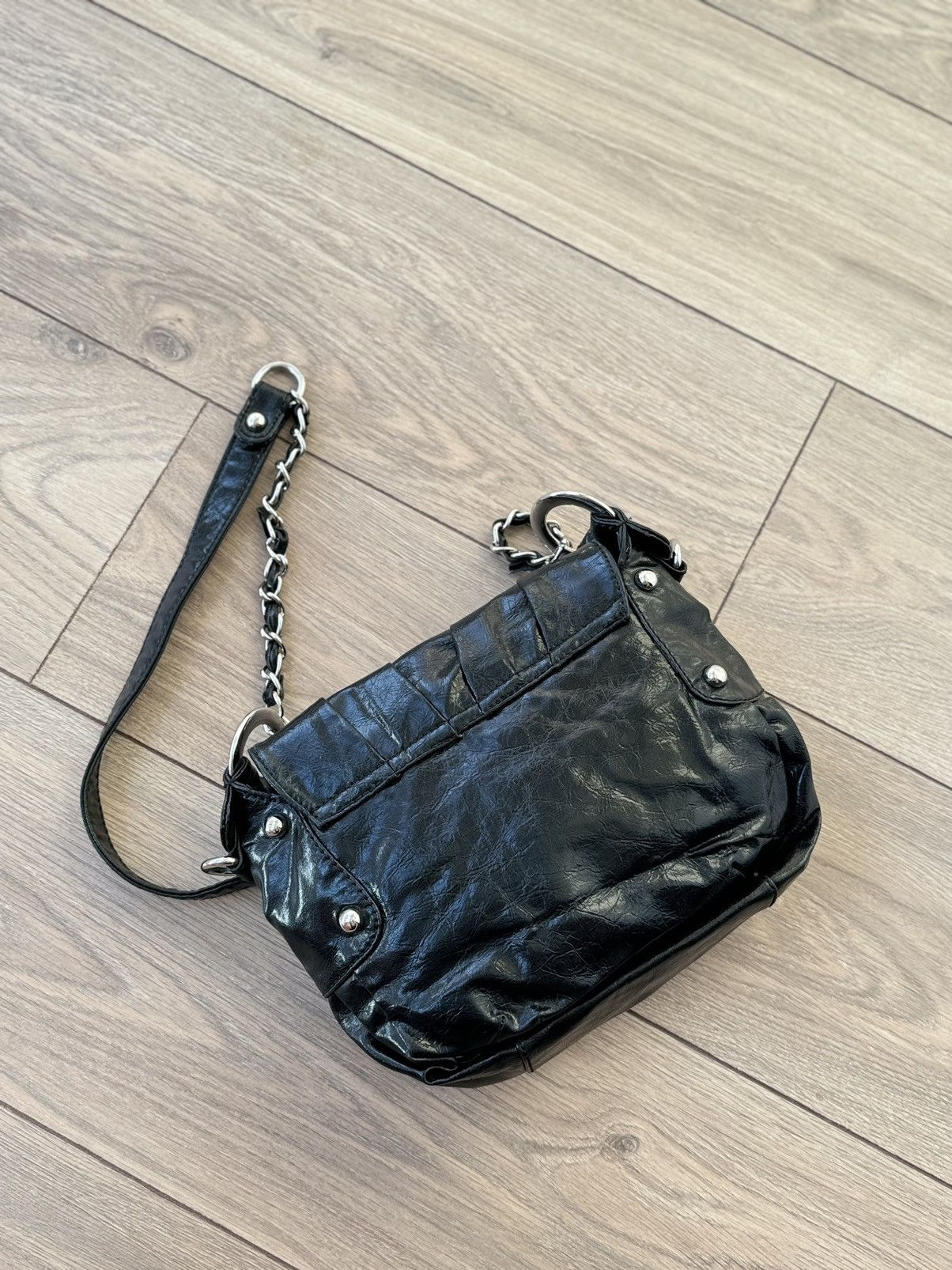 Guess Vintage Leather Guess Y2K Shoulder Bag Size ONE SIZE - 4 Thumbnail