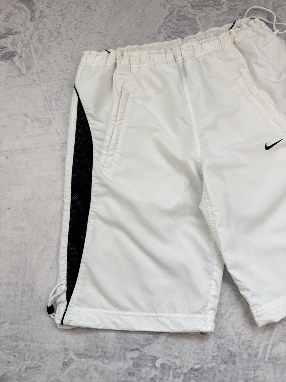 Nike 00s Nike Vintage Nylon Baggy Mini Swoosh Drill Shorts Y2K Size US 32 / EU 48 - 3 Thumbnail