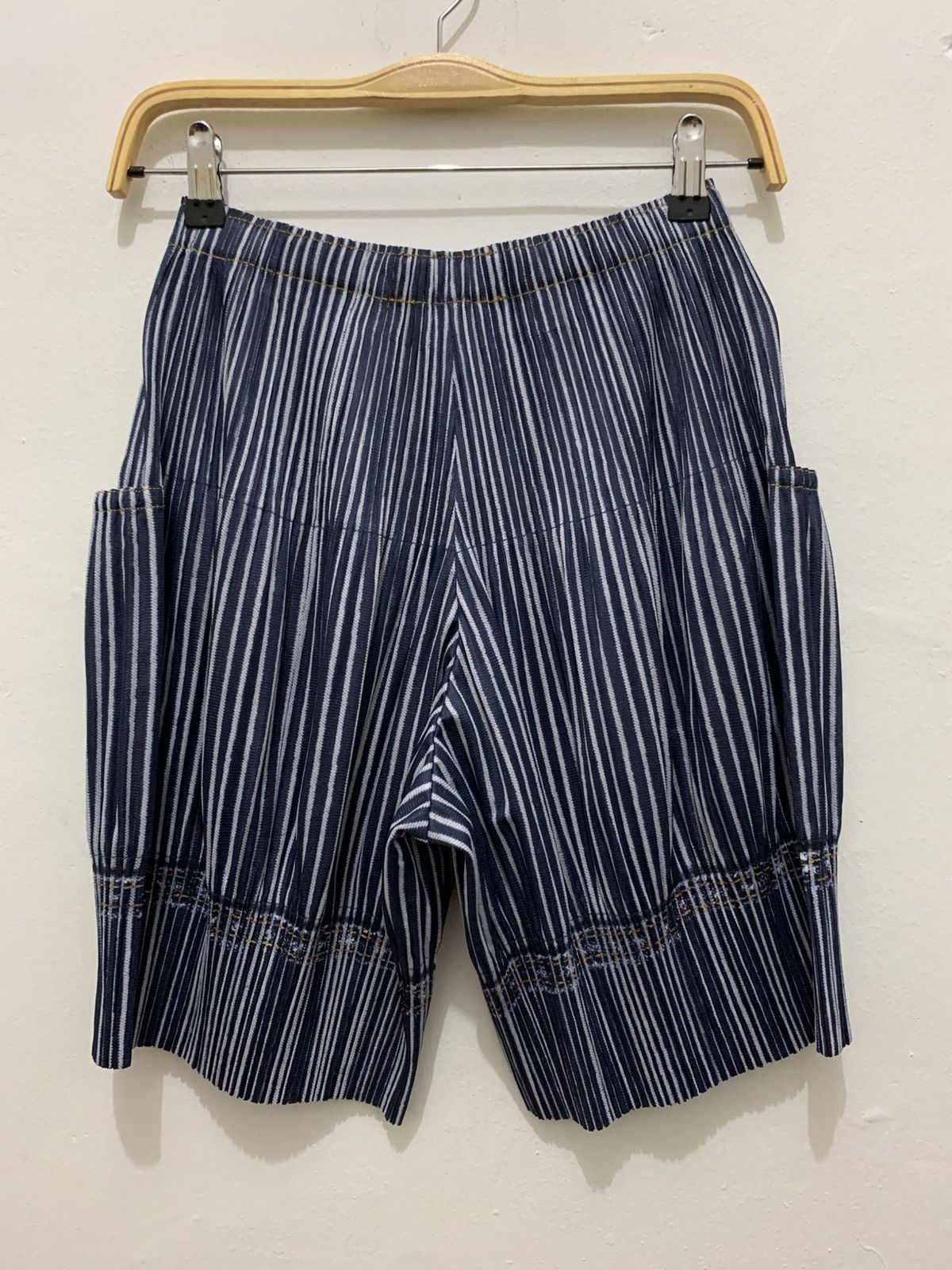 Issey Miyake ISSEY MIYAKE PLEATS PLEASE Denim Transfer Half Pants Size 29" - 5 Thumbnail