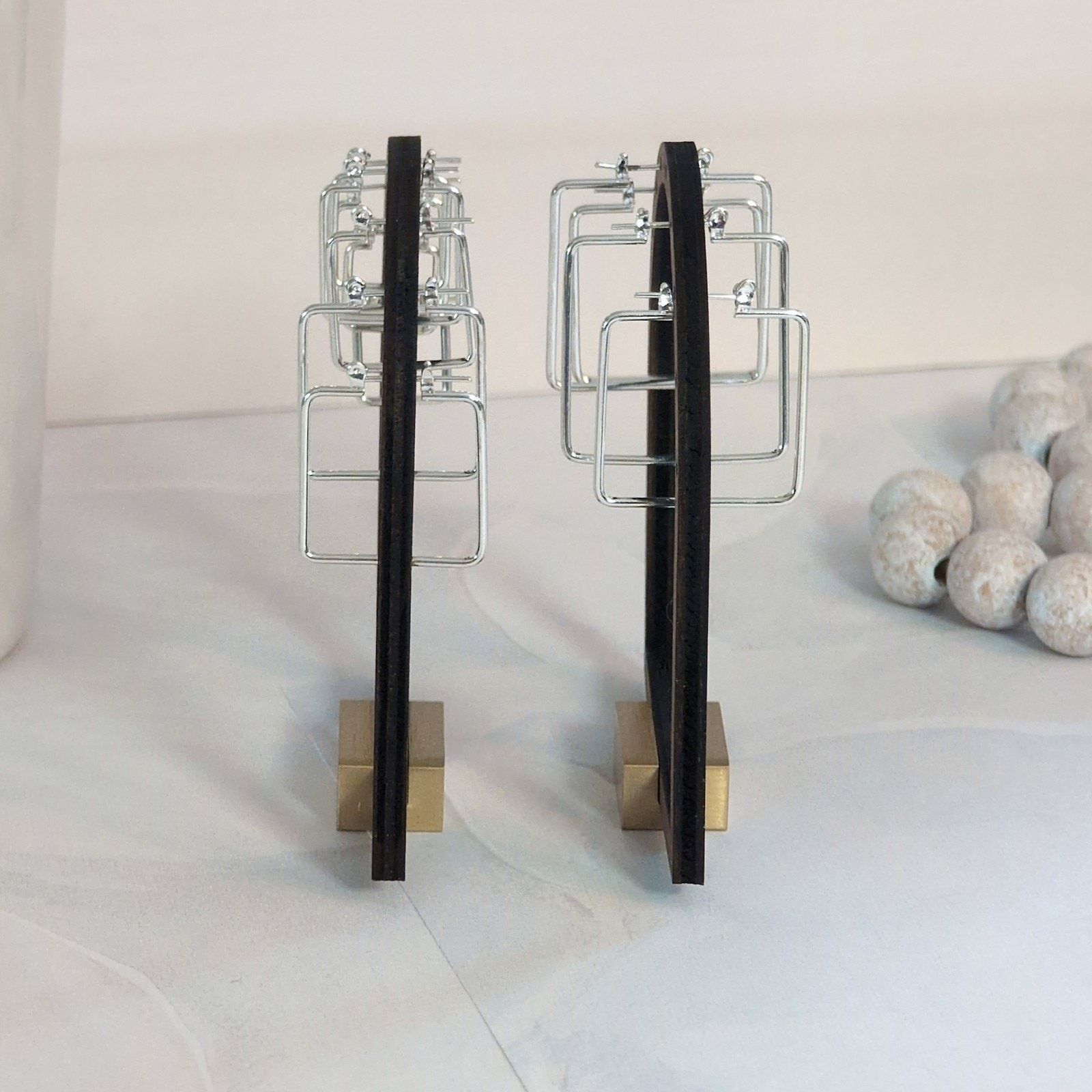 Other Versatile VTG 1980 Set of 6 Silver-Tone Square Hoop Earrings Size ONE SIZE - 5 Thumbnail