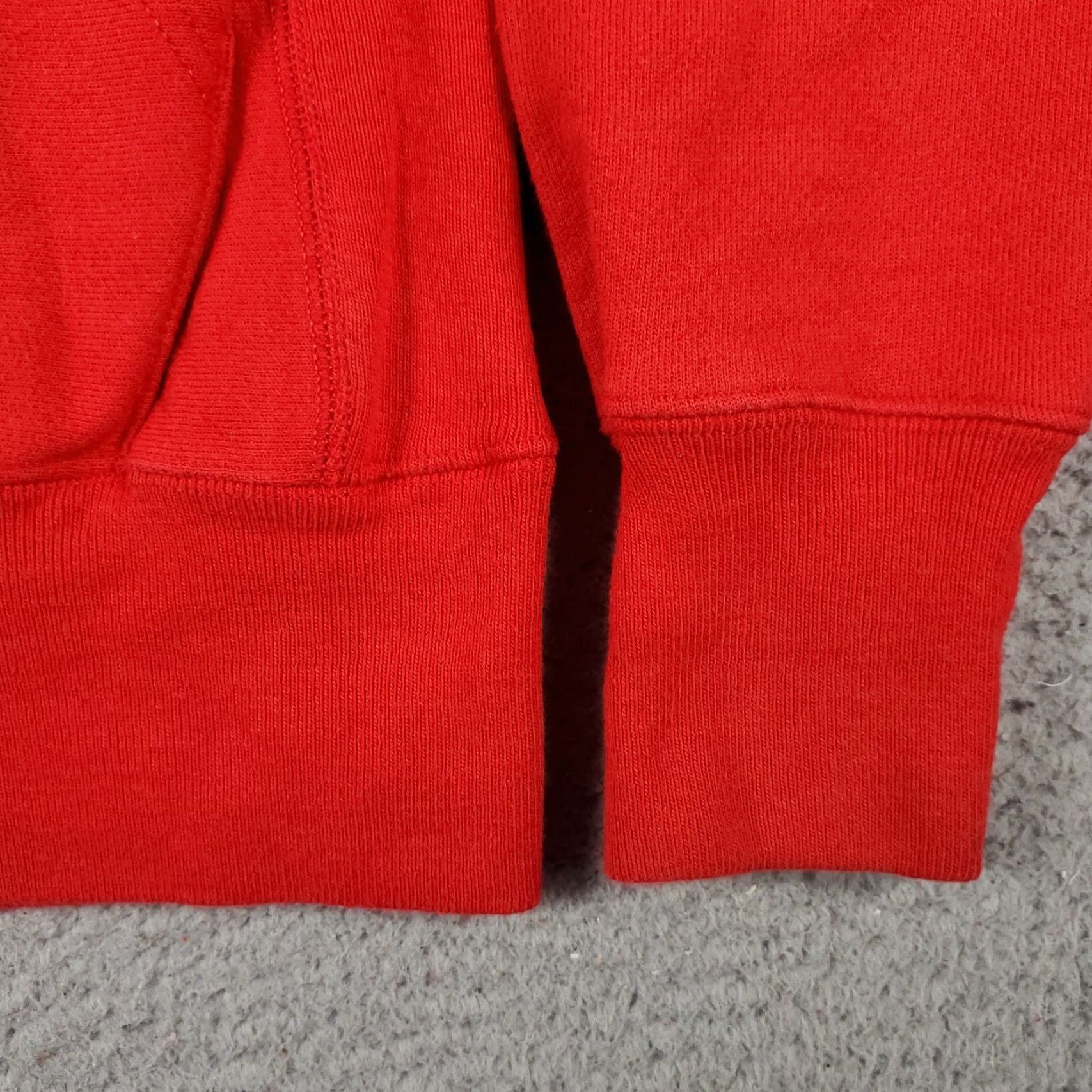 Champion Vintage Champion Hoodie Pullover Men Small Red Fleece Logo Sweatshirt Size US S / EU 44-46 / 1 - 5 Thumbnail