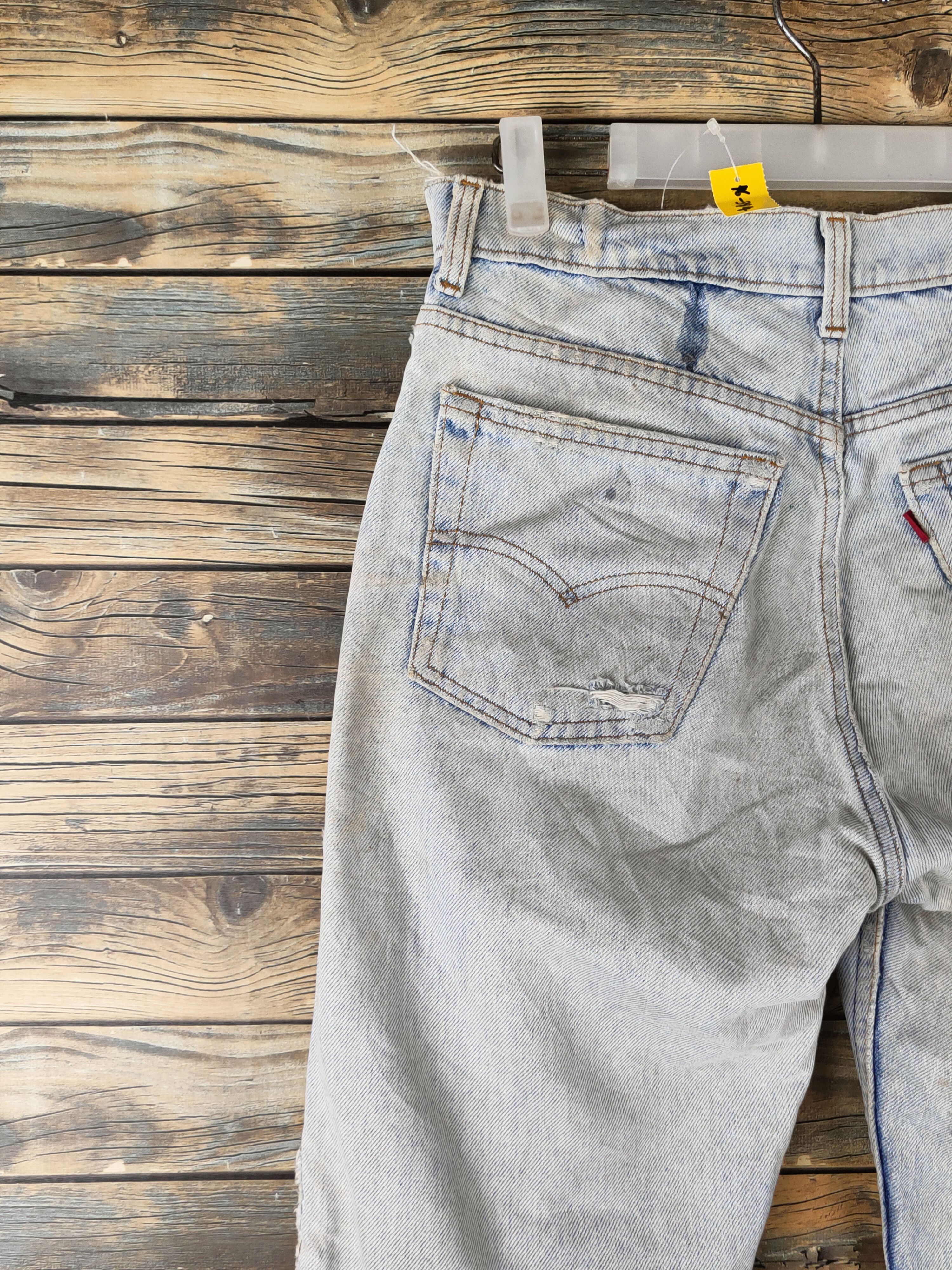 Levi's DL Levi's Light Blue Distressed Ripped denim Jeans #46-394 Size US 31 - 8 Thumbnail