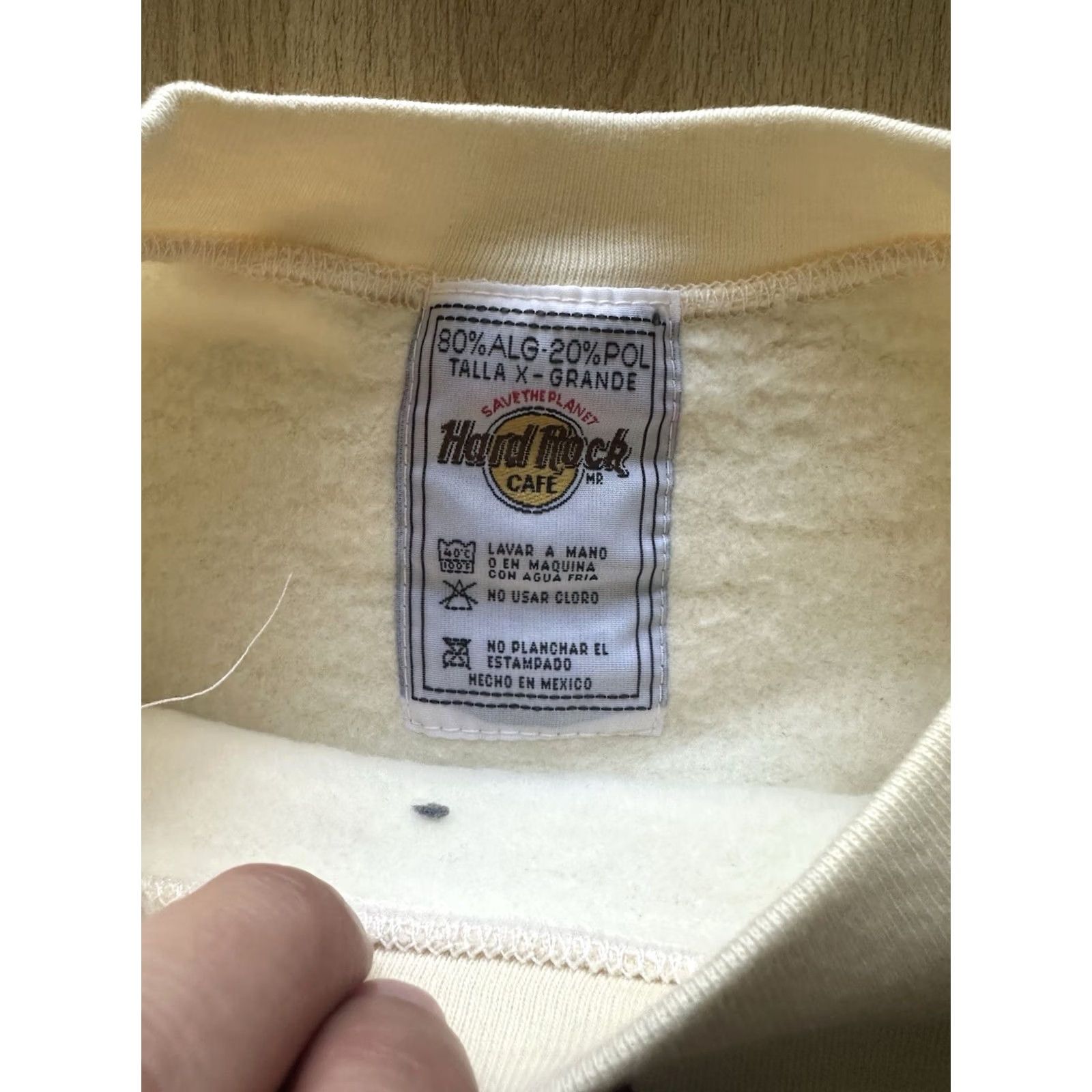 Hard Rock Cafe VINTAGE 90s Hard Rock Cafe Sweatshirt Logo Embroidered Crew Neck XL Men Cream NWOT Size US XL / EU 56 / 4 - 3 Thumbnail