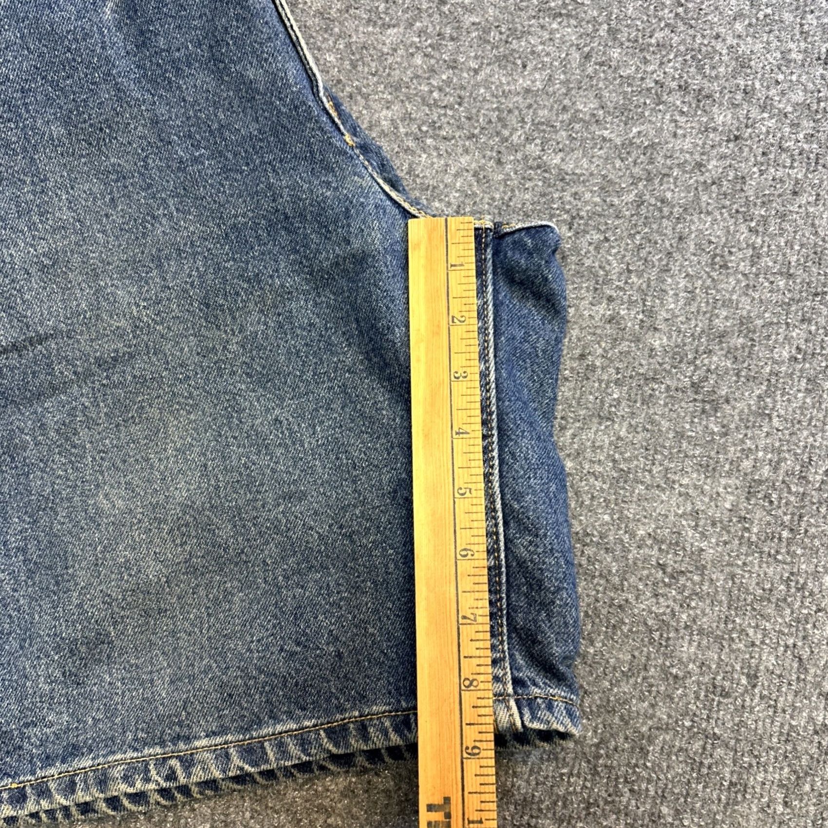 Levi's VINTAGE Levi's 550 Jean Shorts Mens 36 Relaxed Fit Blue Lightwash Denim Classic Shirt Size US 36 / EU 52 - 8 Thumbnail