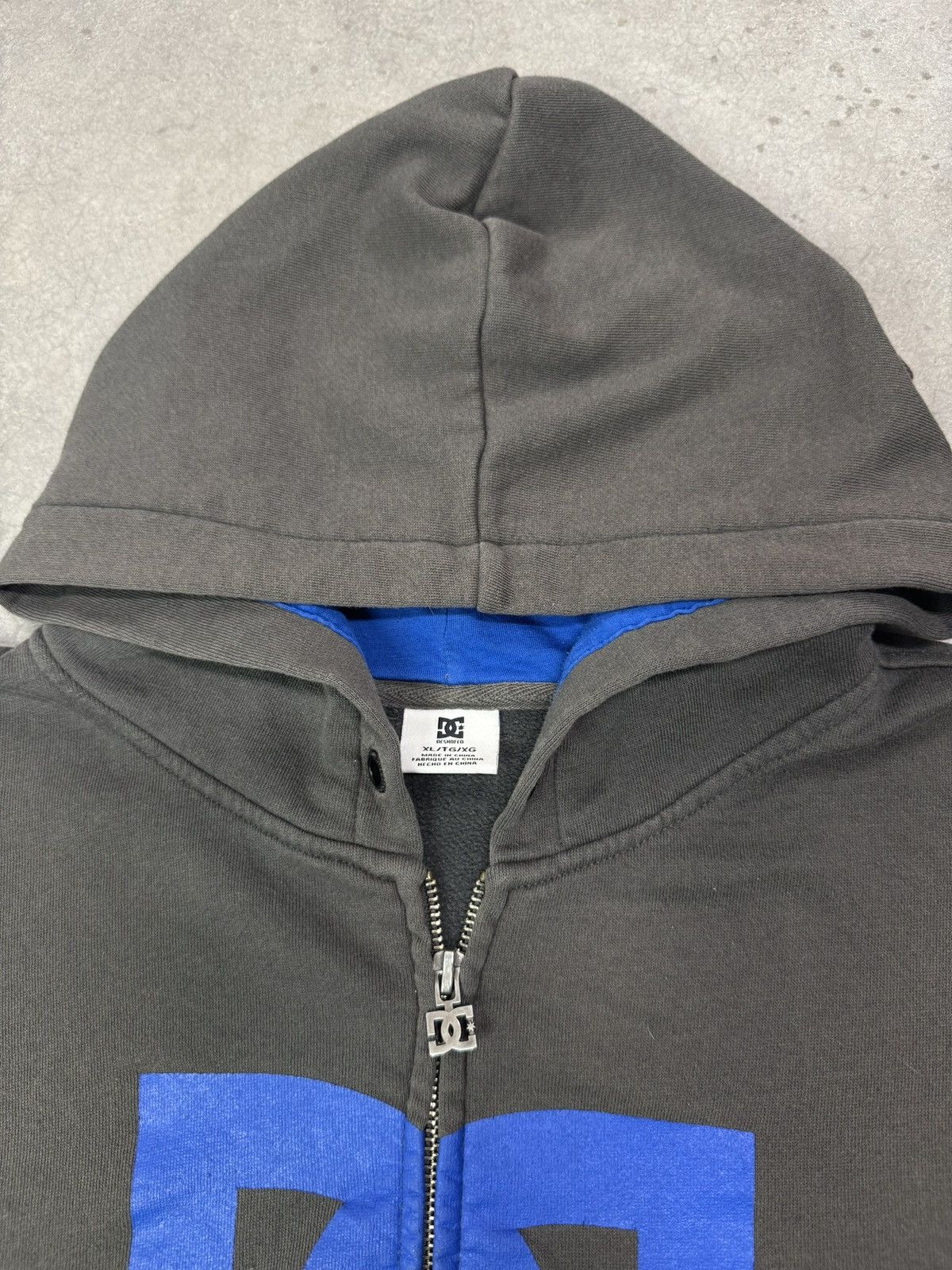 DC Vintage Y2K DC Shoes Hoodie Sweatshirt X-Large Gray Size US XL / EU 56 / 4 - 9 Thumbnail