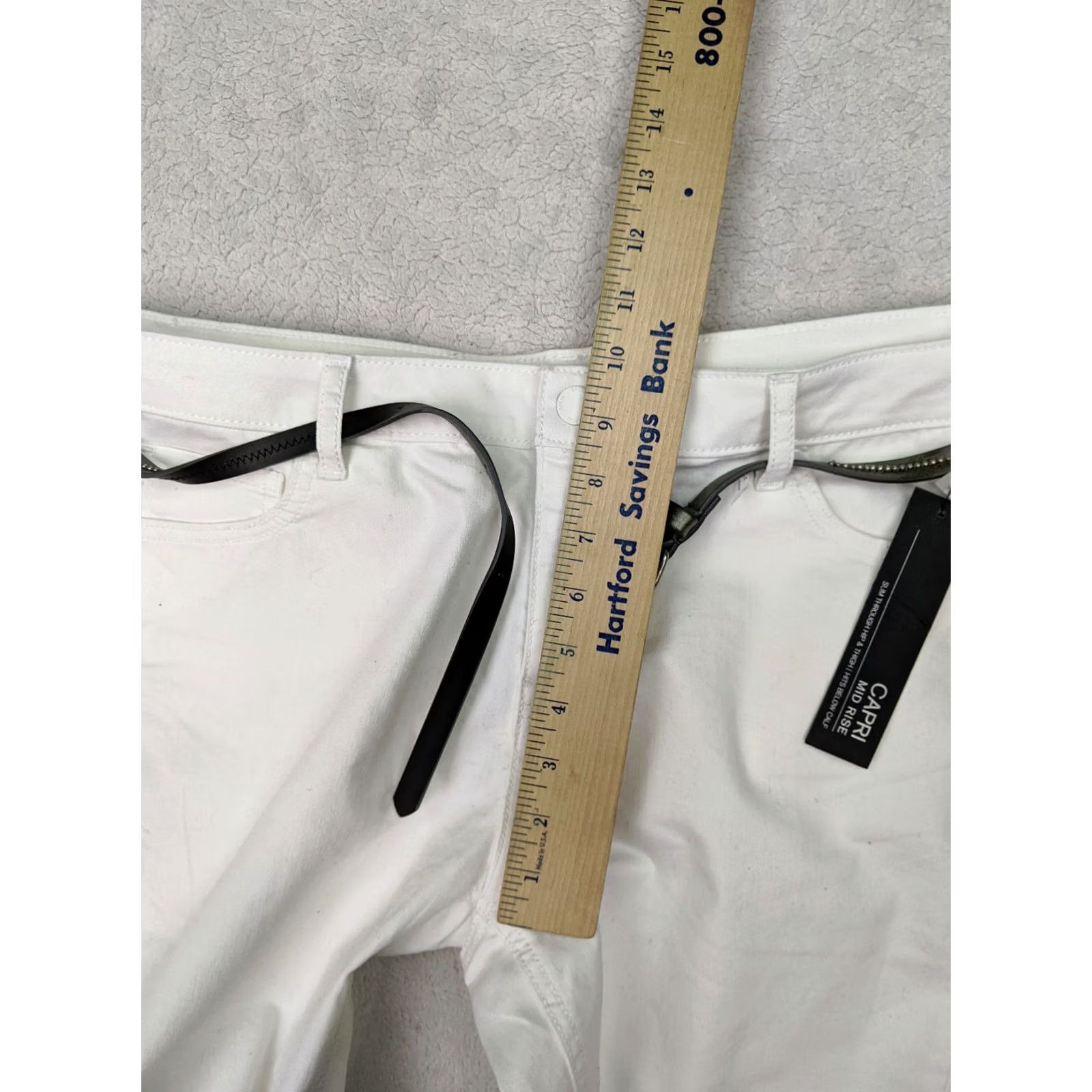 Apt. 9 Apt 9 Slim Capri Womens 14P White Beige Fade Jean Mid Rise Belt Capri Jeans Womens 14P Mens? Size 36" / US 14 / IT 50 - 7 Thumbnail