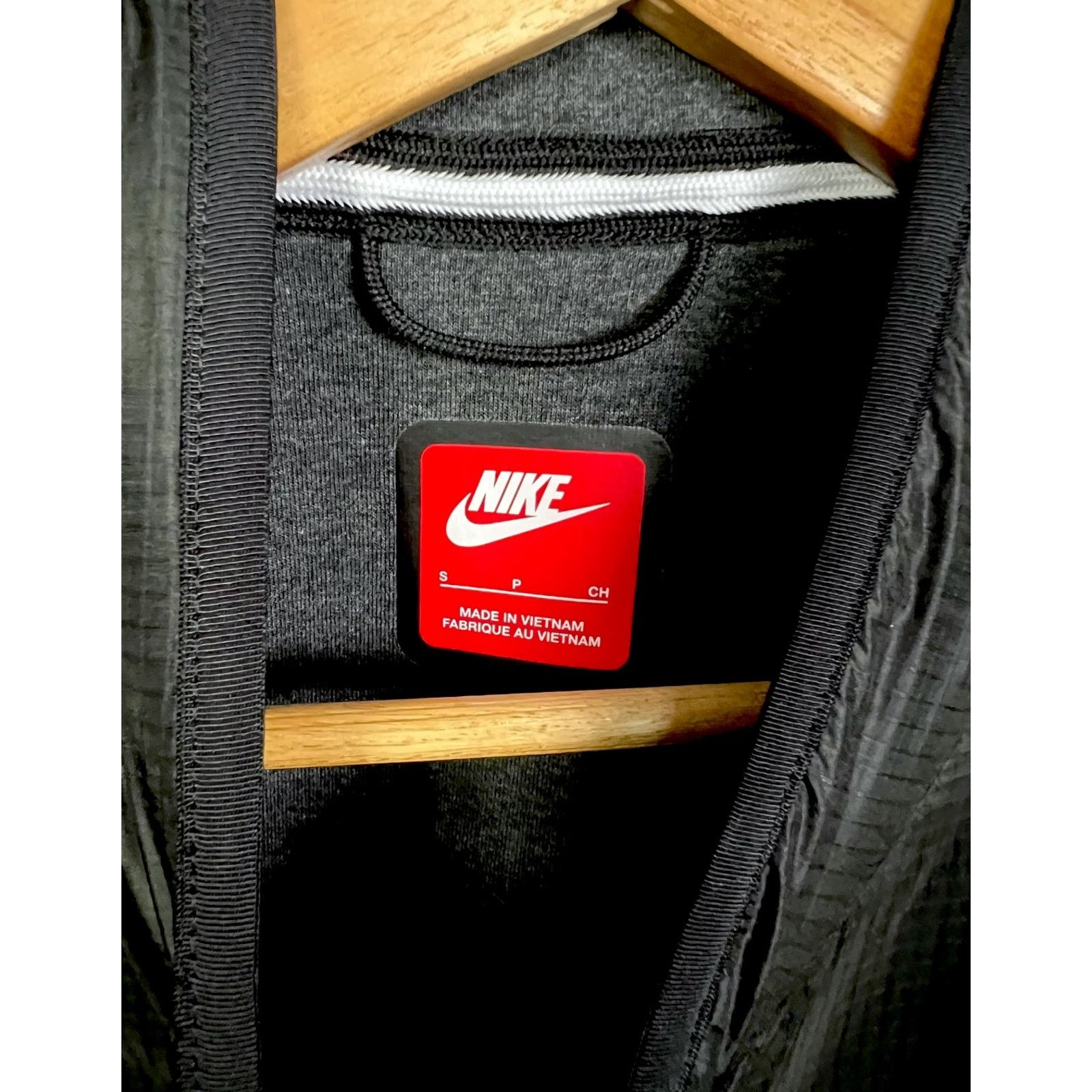 Nike Nike Tech Men's Small 2-Pocket Black Loose Fit Utility Vest Size US S / EU 44-46 / 1 - 4 Thumbnail