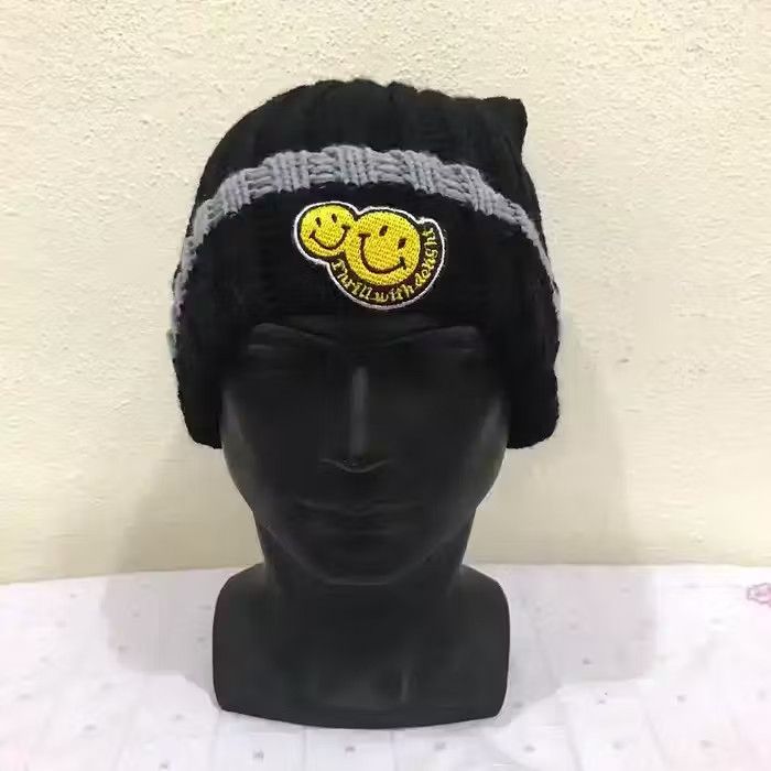 Japanese Brand Smiley Small Logo Beanie Hat Size ONE SIZE - 3 Thumbnail