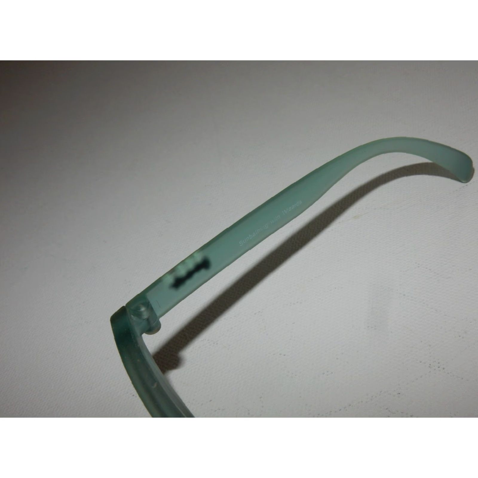 Vintage Goodr Sunglasses Unisex Adults Green Sunbathing 90s Accessories Size ONE SIZE - 4 Thumbnail