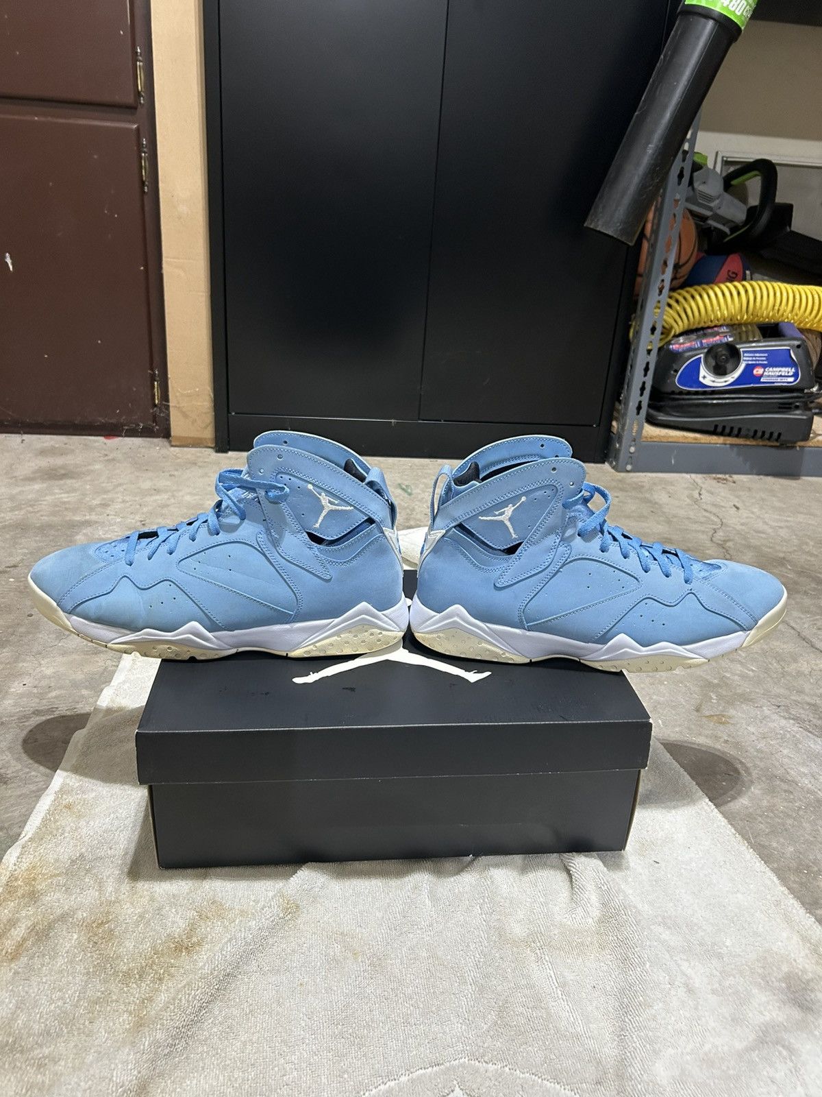 Jordan Retro 7 “Pantone