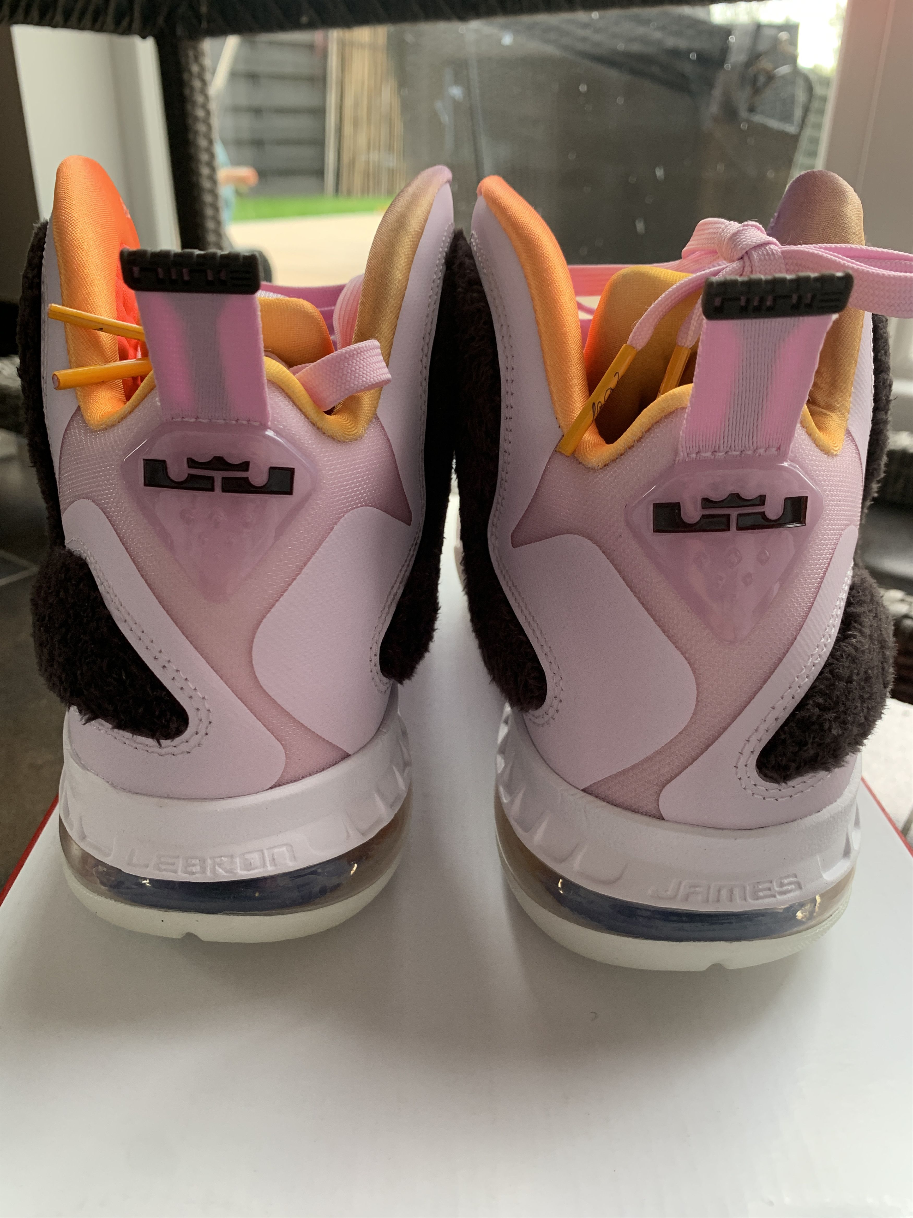 Nike NIKE LEBRON IX 9 US sneakers new 100% authentiques NO BOX Size US 9 / EU 42 - 5 Thumbnail