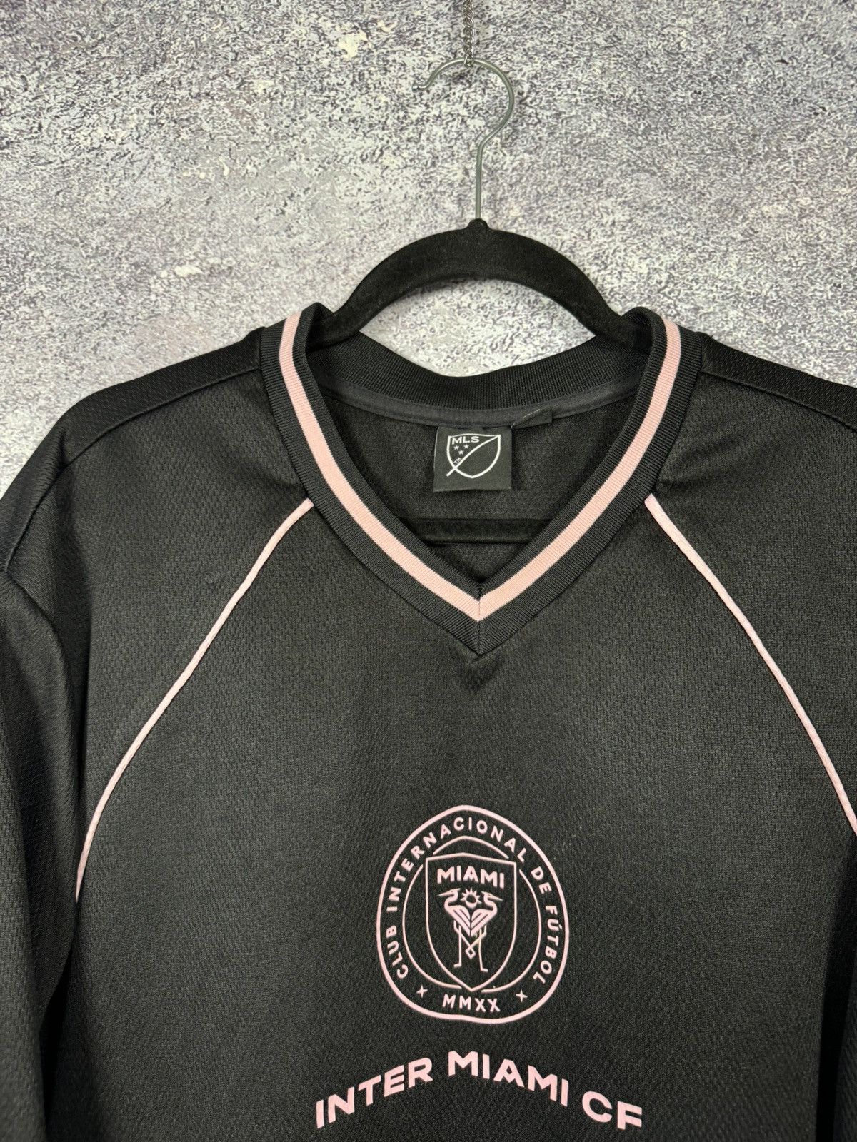 Other Inter Miami Official Black Big Logo Jersey XL Size US XL / EU 56 / 4 - 5 Thumbnail