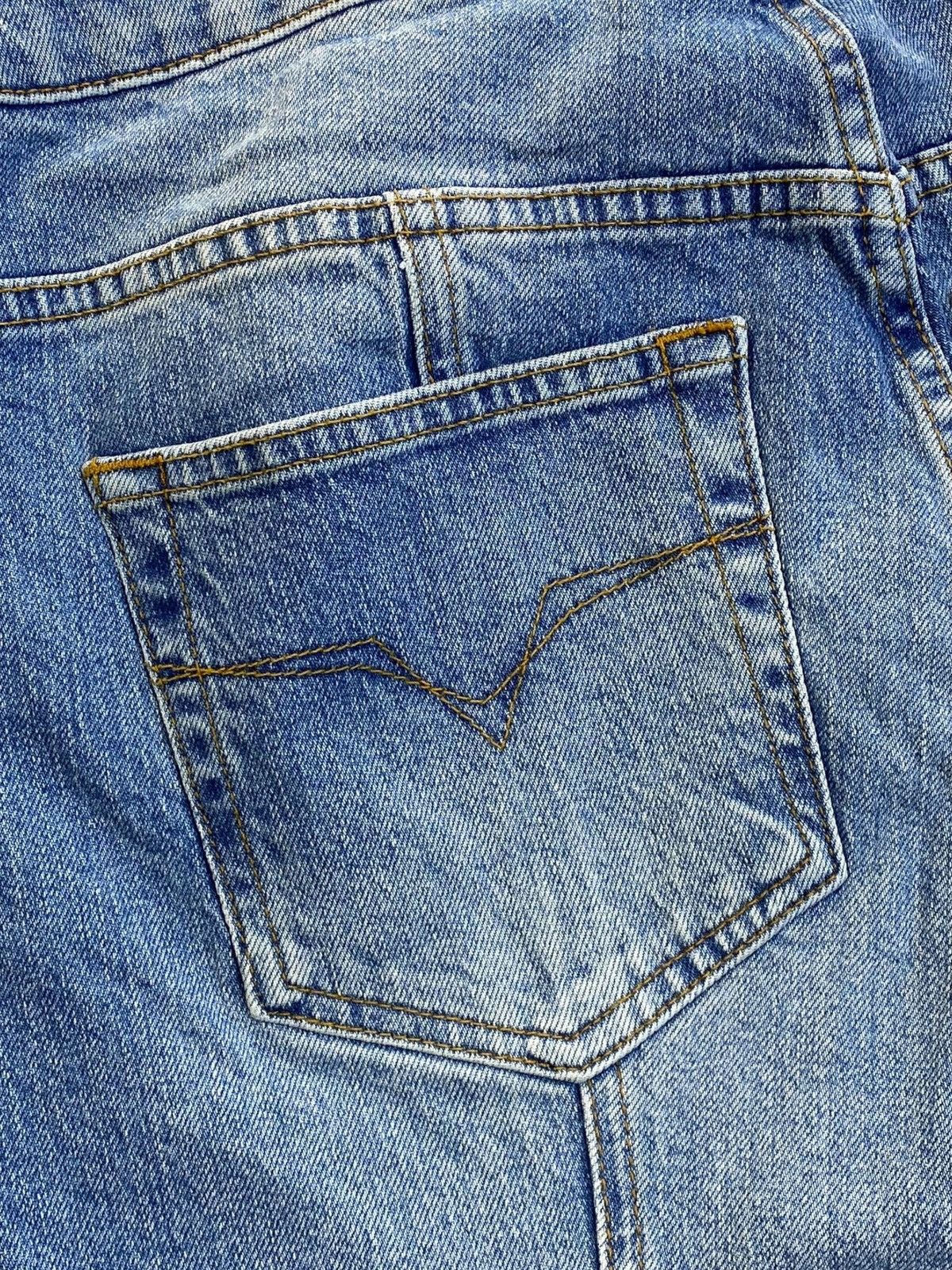Versace Versace Jeans Couture Crop Flared Washed Denim Jeans Pants Size 28" / US 6 / IT 42 - 6 Thumbnail