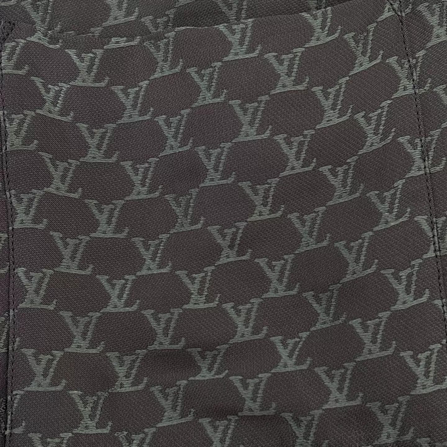 Louis Vuitton LV SS24 Silk Full Print Logo Jacquard Shorts New Size US 30 / EU 46 - 7 Thumbnail