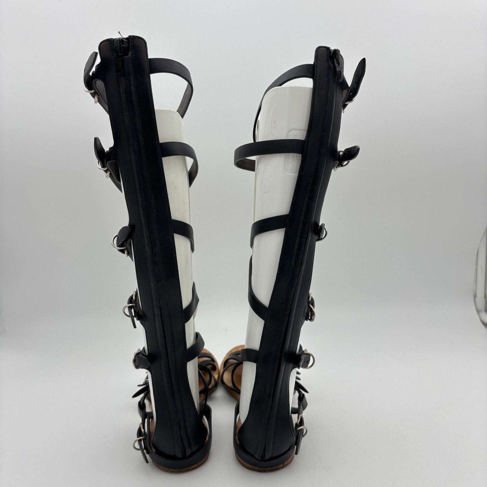 Balenciaga Balenciaga Black Leather Gladiator Papier Sandals Women's 36 Size US 6 / IT 36 - 4 Thumbnail