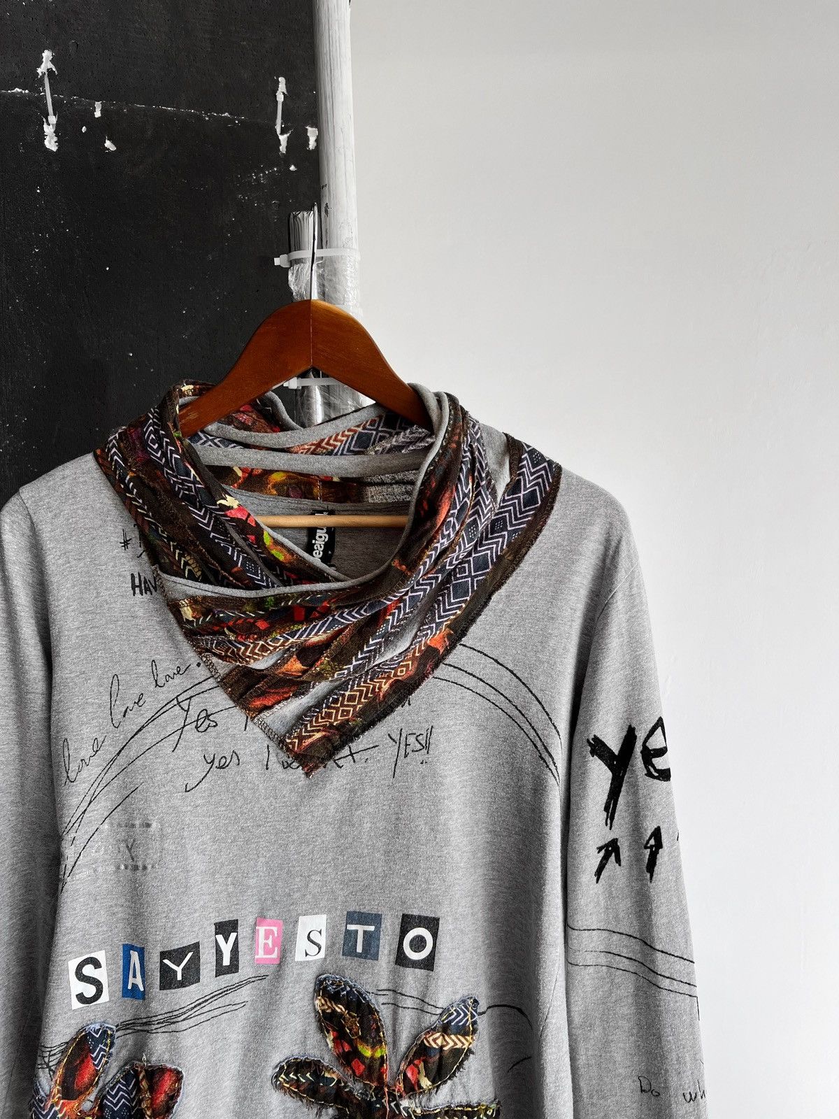 Designer × Desigual Desigual Womens Gray Long Sleeve Top Shirt Floral Size L / US 10 / IT 46 - 2 Thumbnail