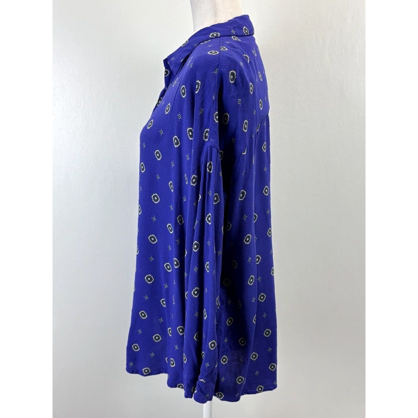 Free People FREE PEOPLE Intimately Button Up Shirt Tunic Women's XS Long Sleeve Rayon Purple Size XS / US 0-2 / IT 36-38 - 2 Thumbnail