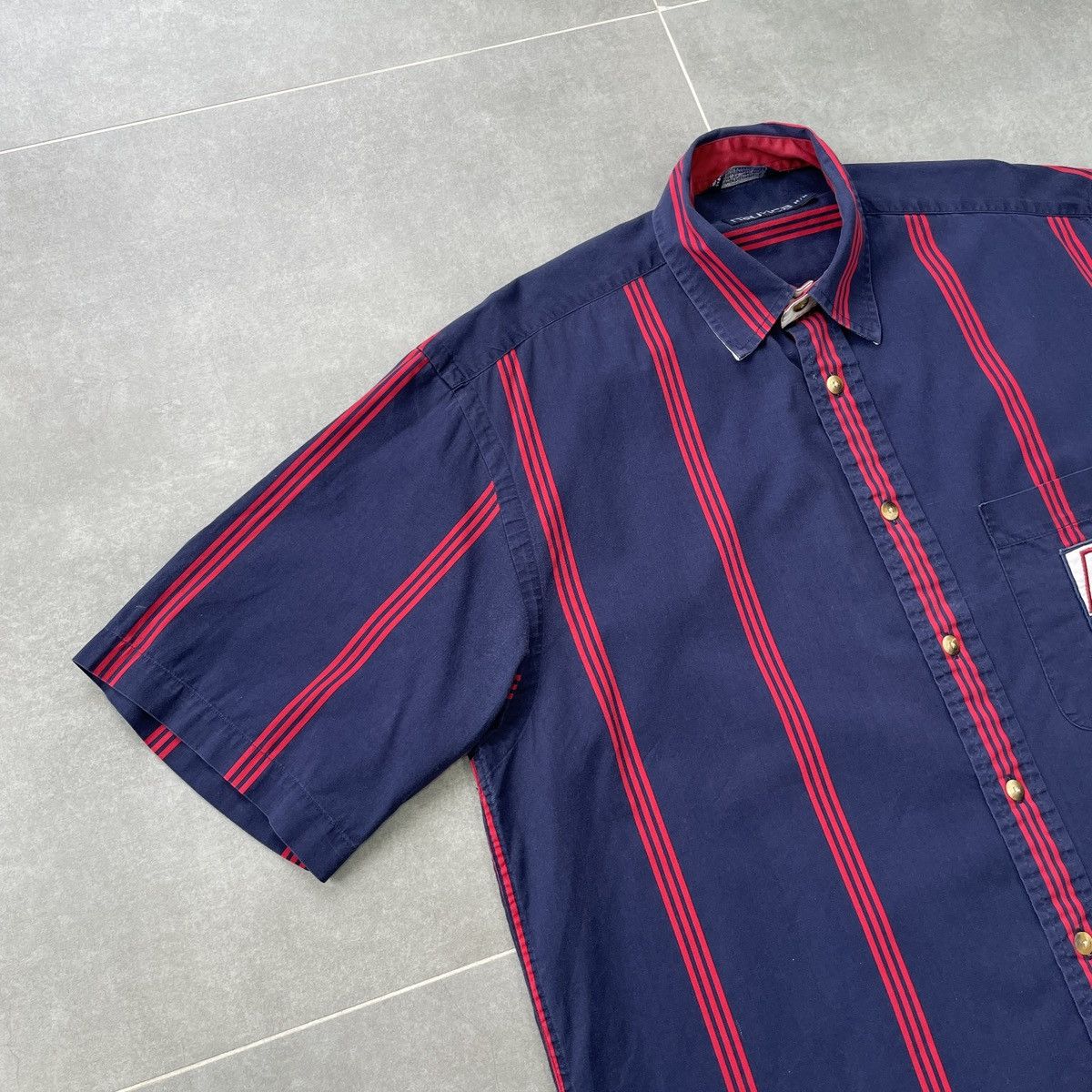 Nautica × Vintage Vintage Nautica Blue Water Challenge Button Shirt Size M Size US M / EU 48-50 / 2 - 2 Thumbnail