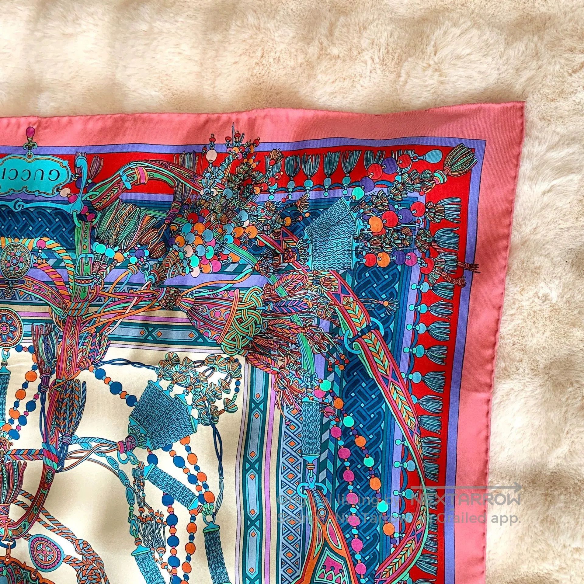 Gucci Gucci Silk Square Scarf with Fringe. Size ONE SIZE - 2 Thumbnail
