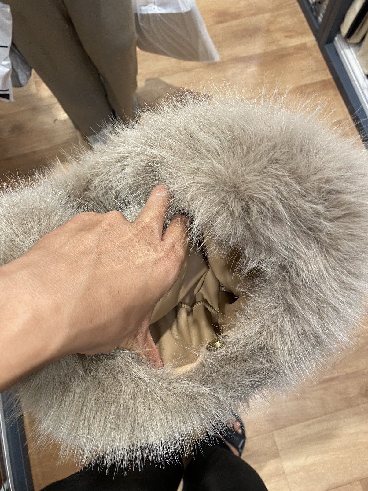Designer Japan Mink Fur Mini Handback Lgb Punk Grunge Size ONE SIZE - 6 Thumbnail