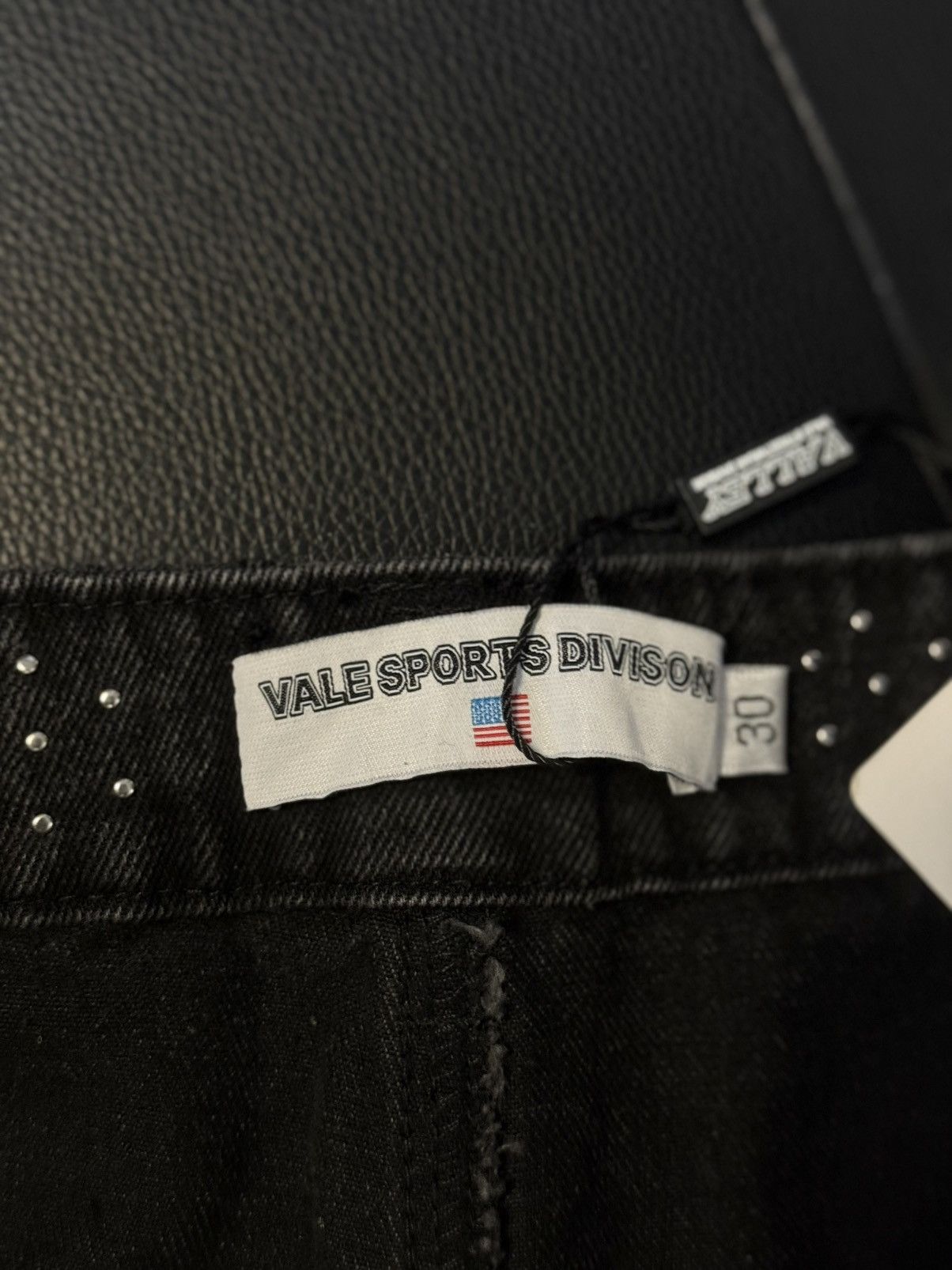 Vale Valley Stone Crystal Rhinestone Baggy Black Jeans Size 30 Size US 30 / EU 46 - 12 Thumbnail