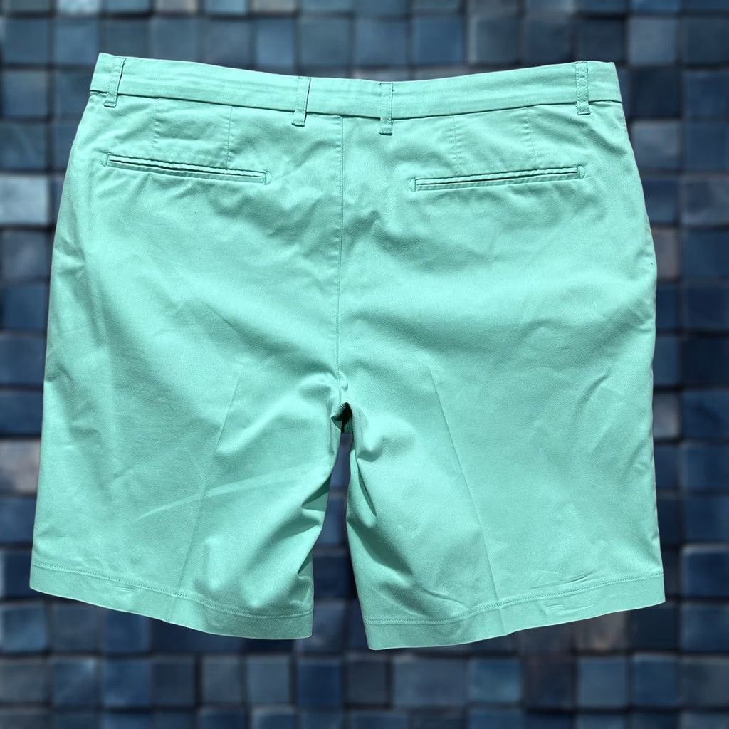 Vintage Holderness & Bourne Shorts Mens 36 Cabo Green Performance Golf Stretch Shorts Size US 36 / EU 52 - 1 Thumbnail