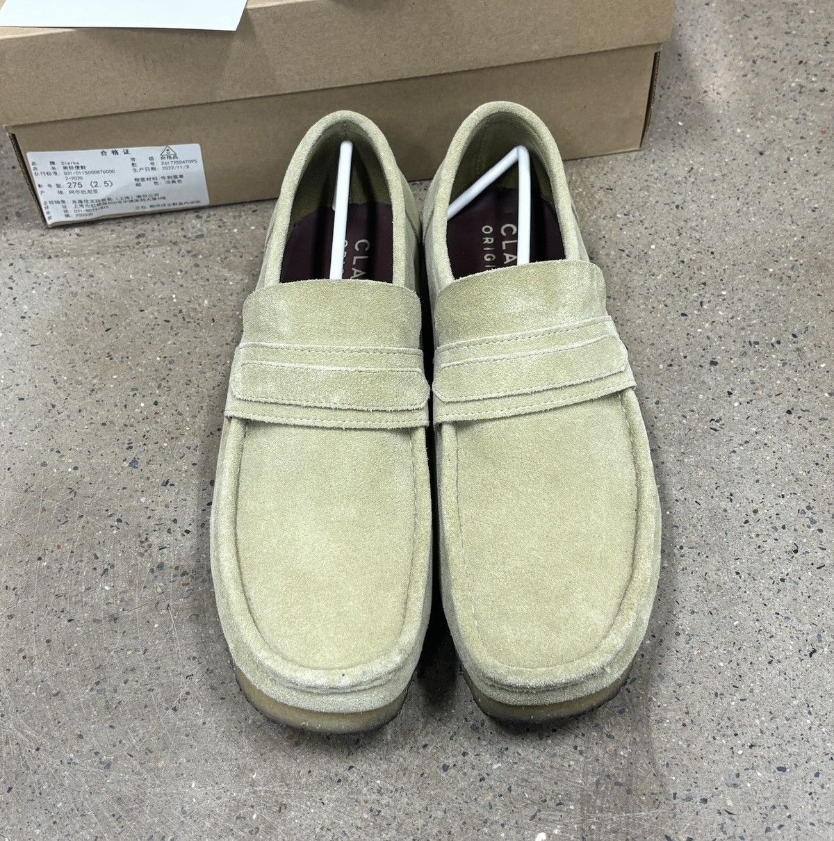 Clarks Clarks Originals WALLABEE Loafer Leather Shoes，UK9.5 Size US 9.5 / EU 42-43 - 2 Thumbnail
