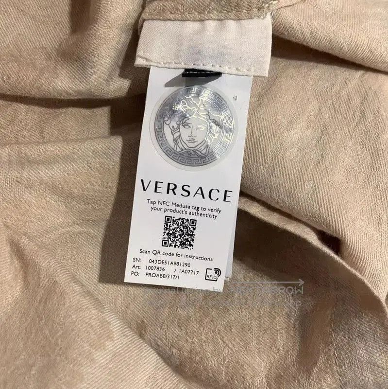 Versace Versace Beige Cotton Short Sleeve Shirt for Summer . Size US S / EU 44-46 / 1 - 8 Thumbnail