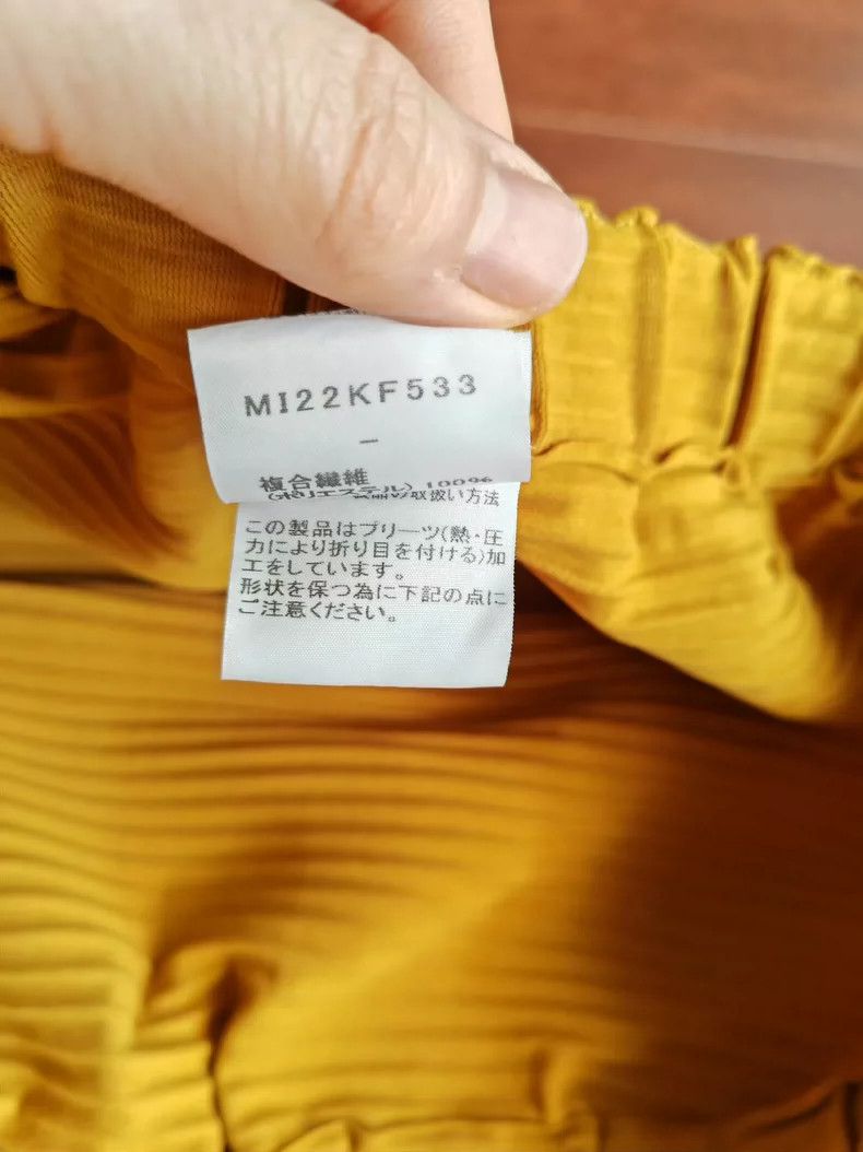Issey Miyake Issey Miyake size:one size Yellow pleated pants Size 25" / US 0 / IT 36 - 5 Thumbnail
