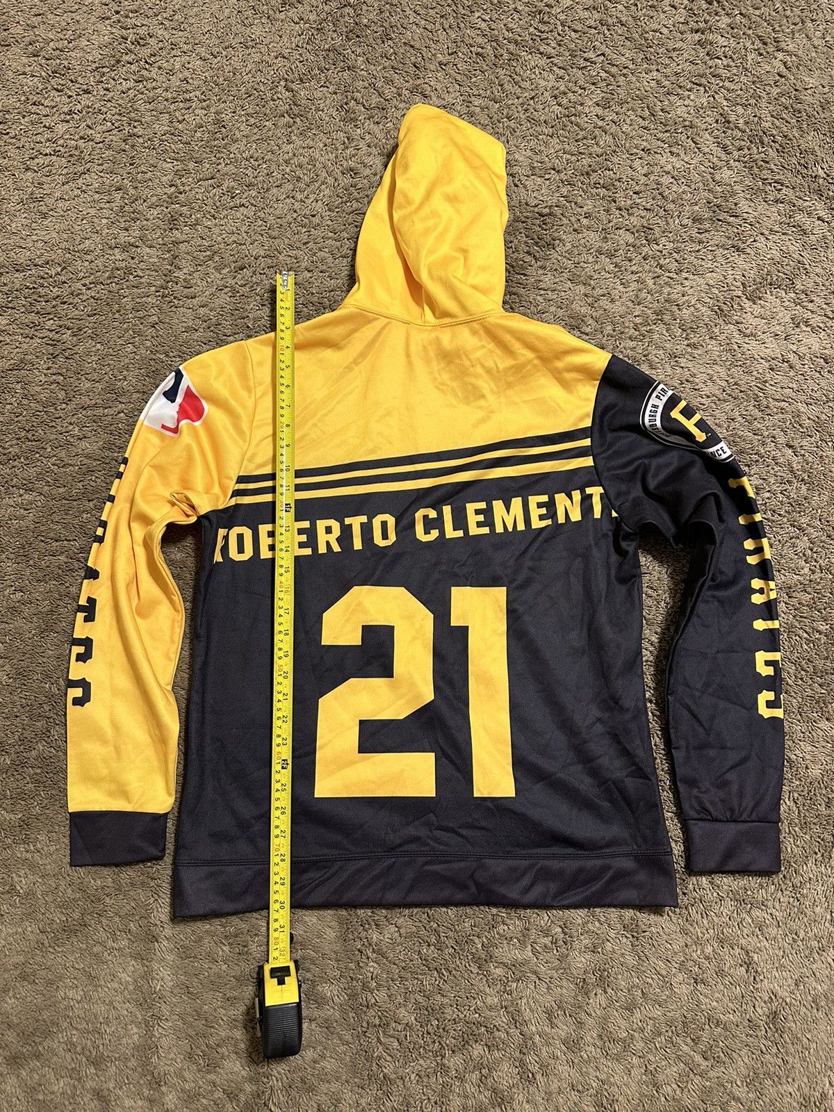 Nike × Vintage Vintage MLB Pirates “Clemente” Hoodie 00s size medium Size US M / EU 48-50 / 2 - 9 Thumbnail