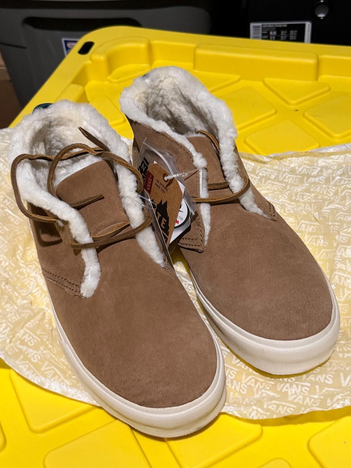 Vans Size 10 - Vans Desert Chukka MTE LX x The North Face Toast Size US 10 / EU 43 - 1 Thumbnail