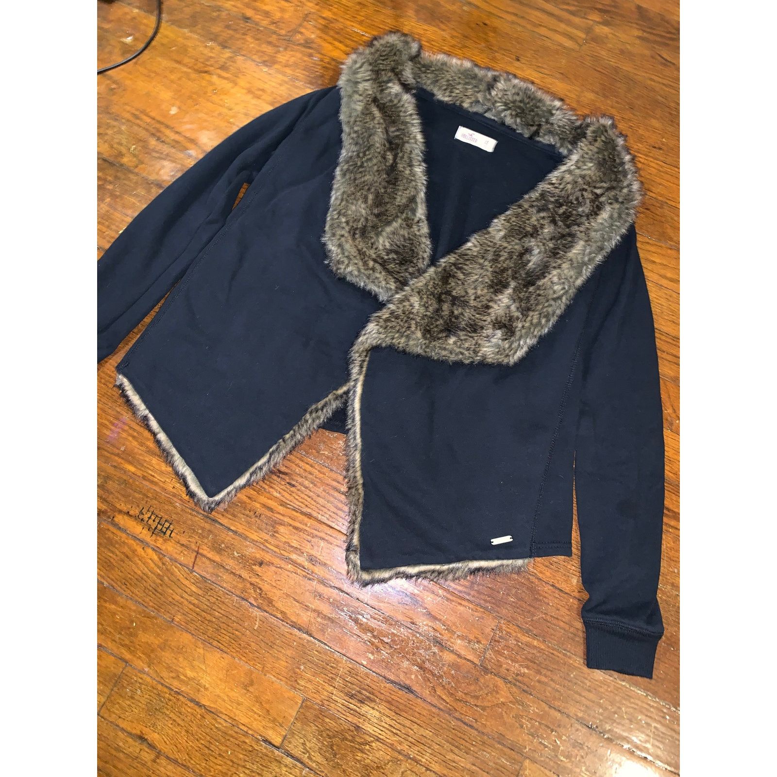 Hollister Hollister Faux Fur Collar Black Cardigan Womens XS Y2K Cozy Size XS / US 0-2 / IT 36-38 - 10 Thumbnail