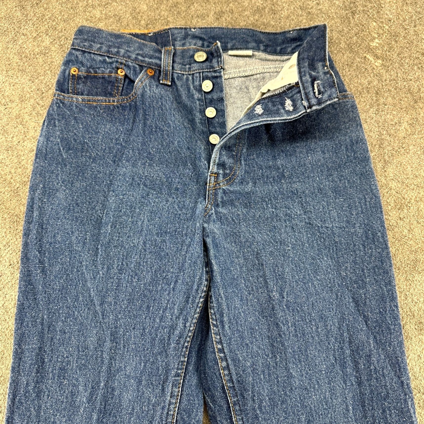 Levi's VINTAGE Levi's 501 Jeans Womens 9 Blue Straight Regular Button Fly Dark USA 80s Mens? Womens Size 30" / US 8 / IT 44 - 2 Thumbnail