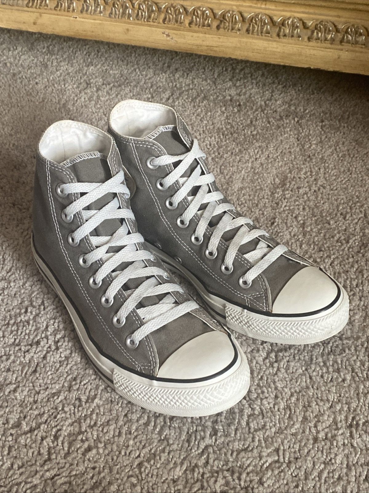 Converse Unisex Converse Chuck Taylor Allstar hi top shoes size 7M/9W Size US 7 / EU 40 - 1 Thumbnail