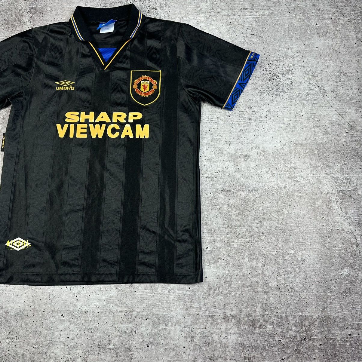 Umbro 1993/94 Umbro Manchester United Eric Cantona Soccer Jersey Size US M / EU 48-50 / 2 - 5 Thumbnail